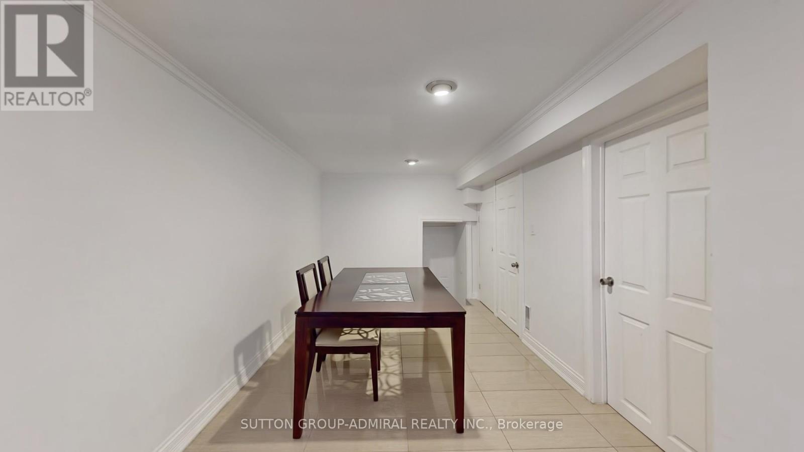 2 Newman Avenue, Richmond Hill, ON - Indoor Photo Showing Other Room