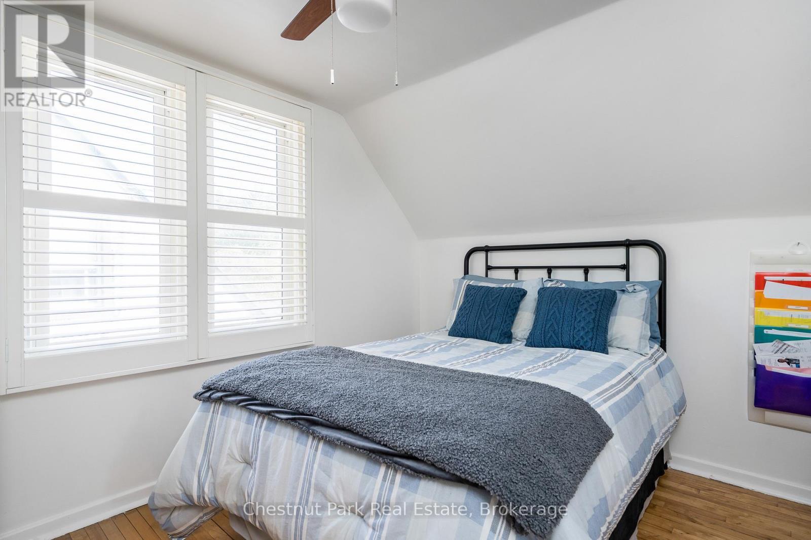 81 Ninth Street, Collingwood, ON - Indoor Photo Showing Bedroom