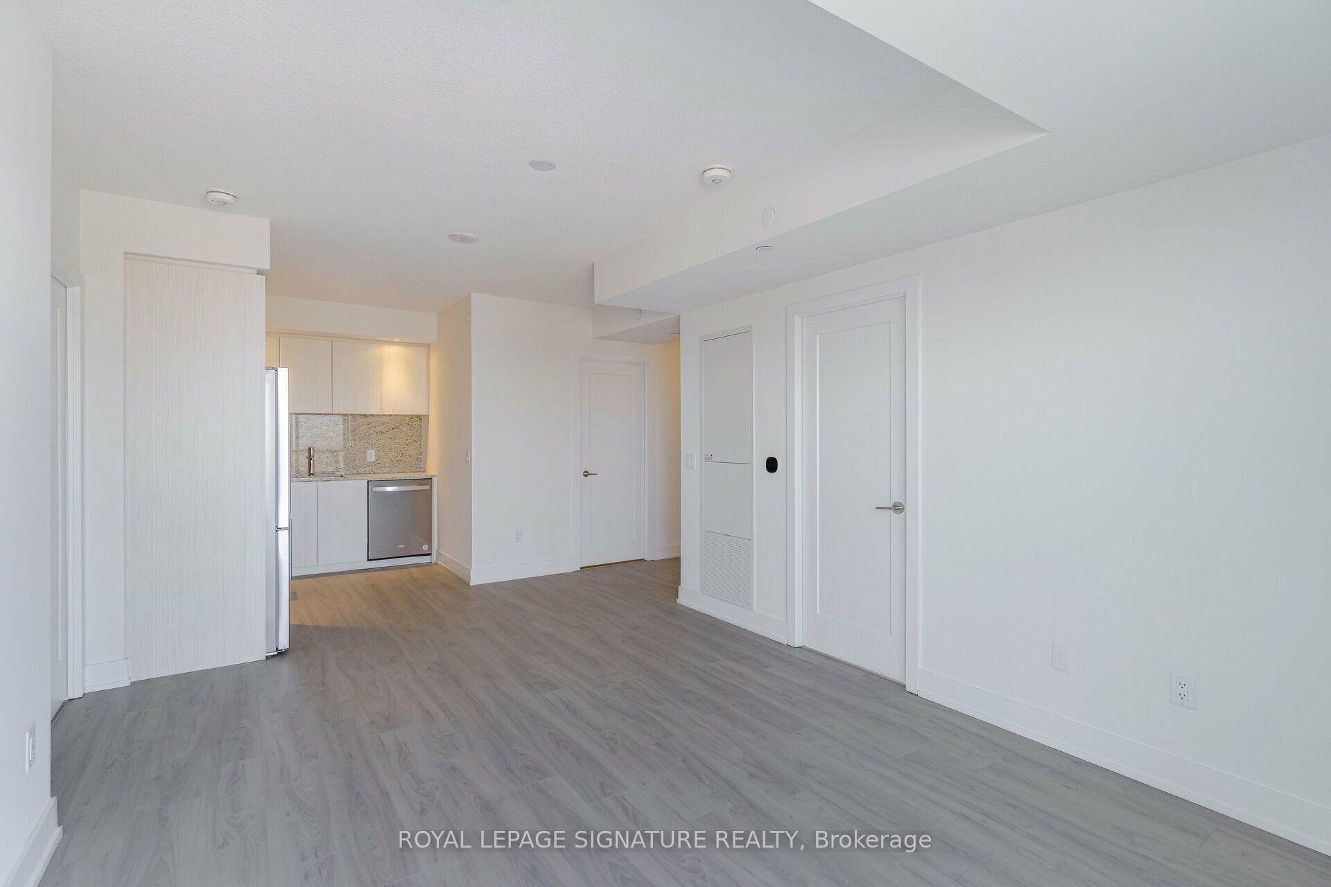 2705-10 Eva Road, Toronto, ON - Indoor Photo Showing Other Room