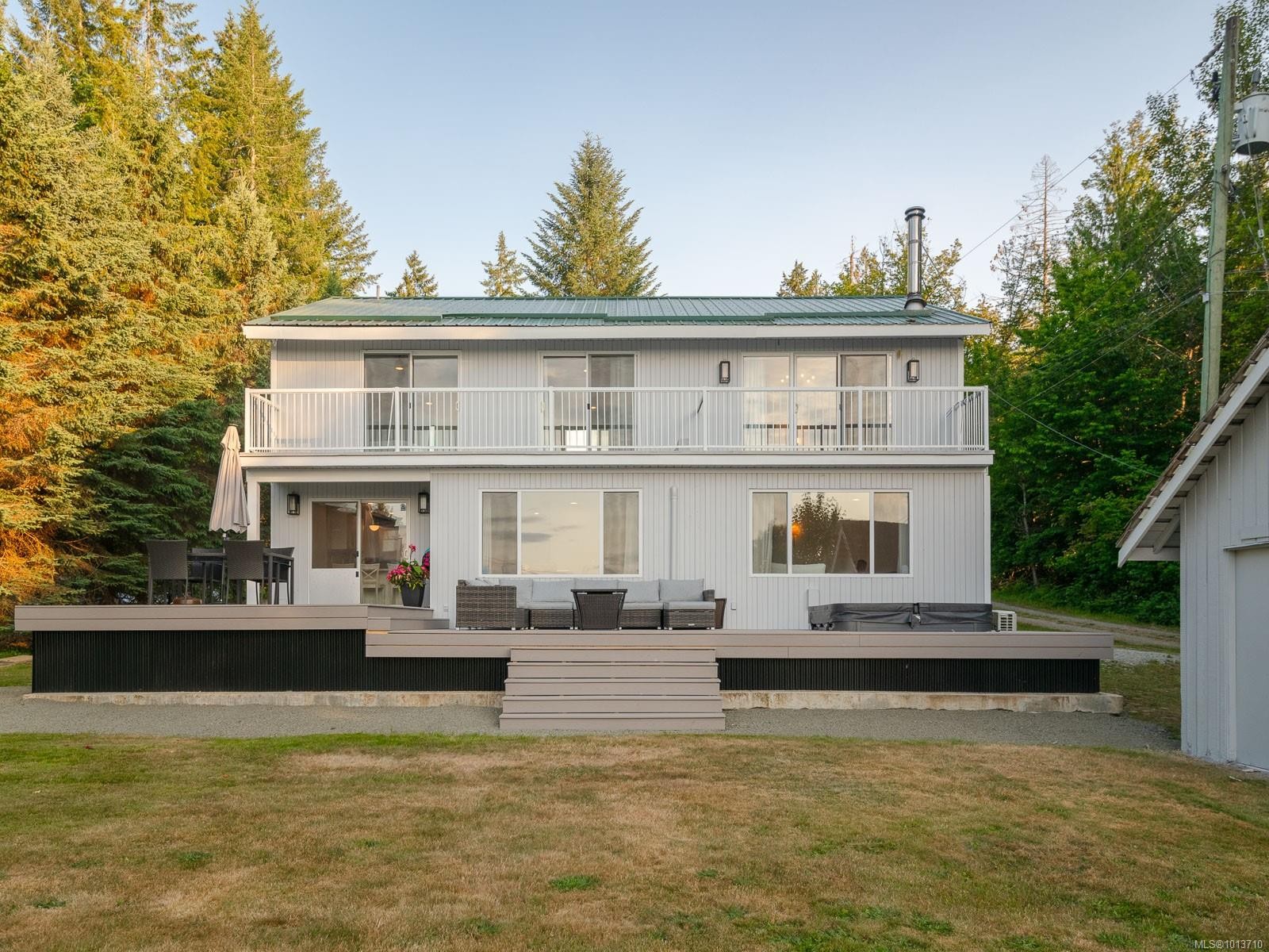 9010 Lord Rd, Port Alberni, BC