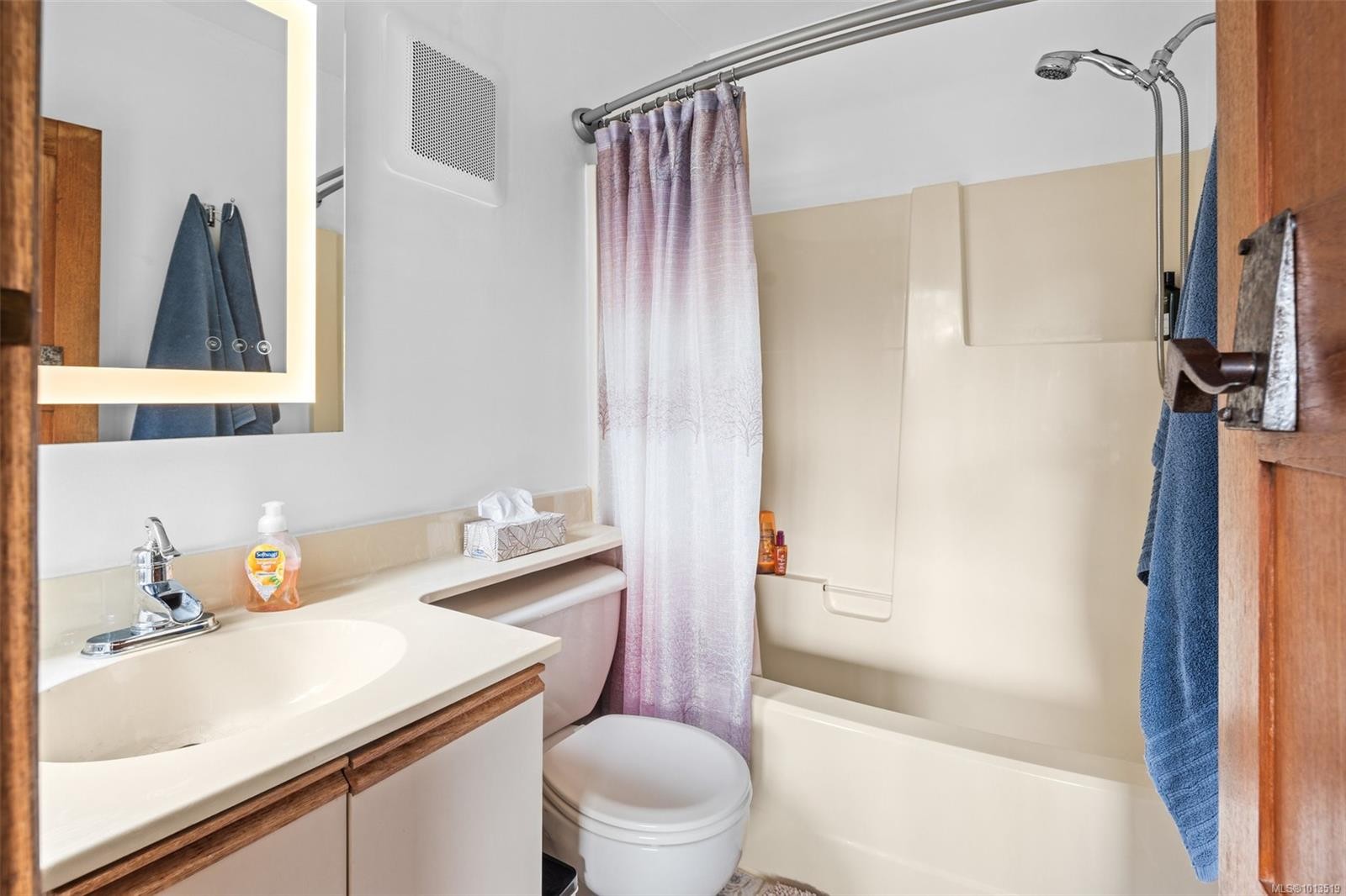 2601 Seaside Dr, Sooke, BC