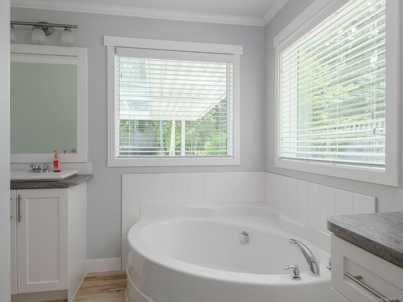 7444 Bell Rd, Port Alberni, BC