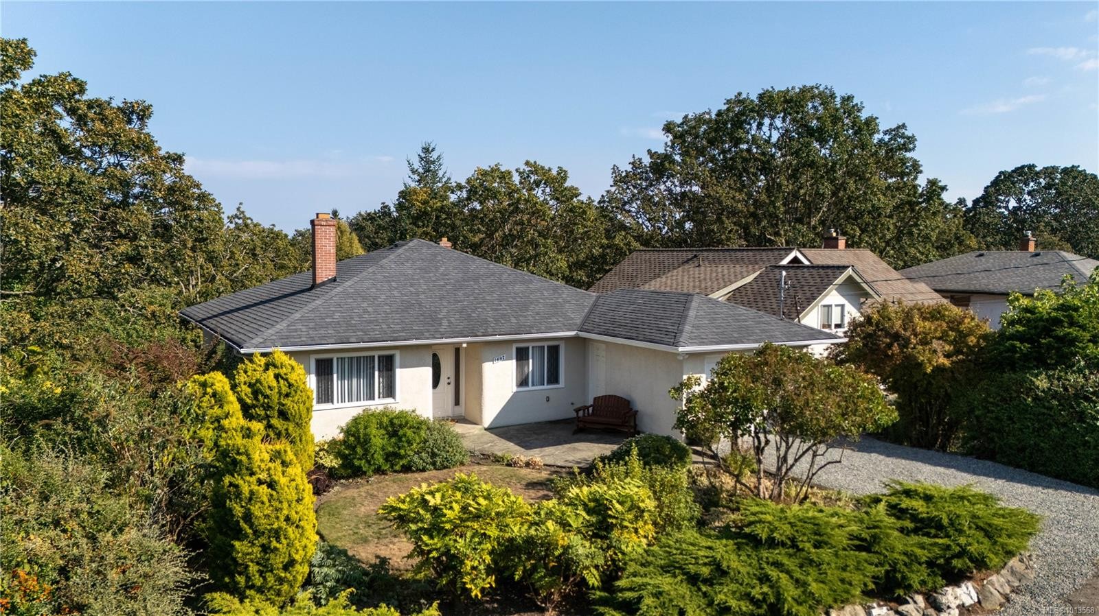 1697 Yale St, Oak Bay, BC