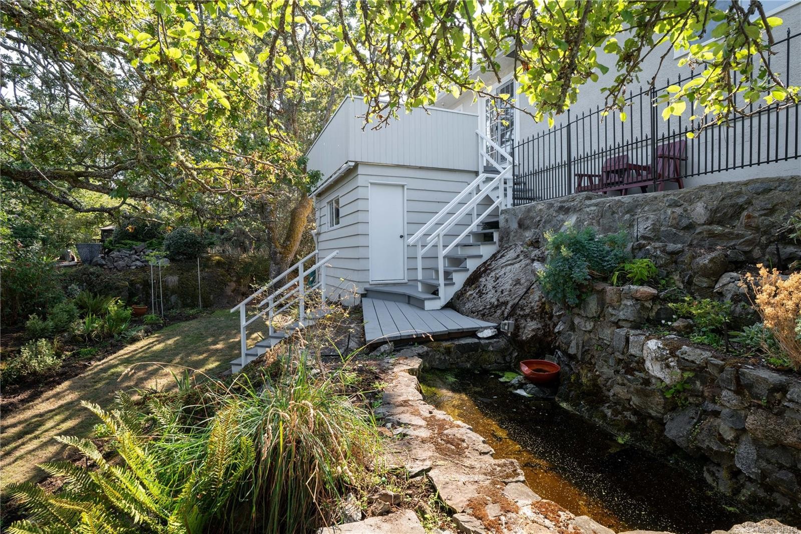 1697 Yale St, Oak Bay, BC