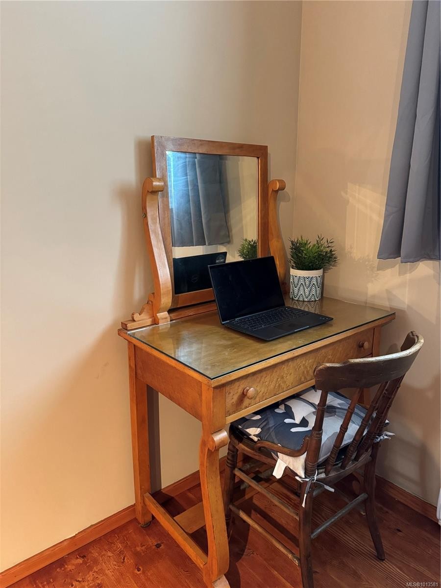 714 Charter Rd, Mayne Island, BC