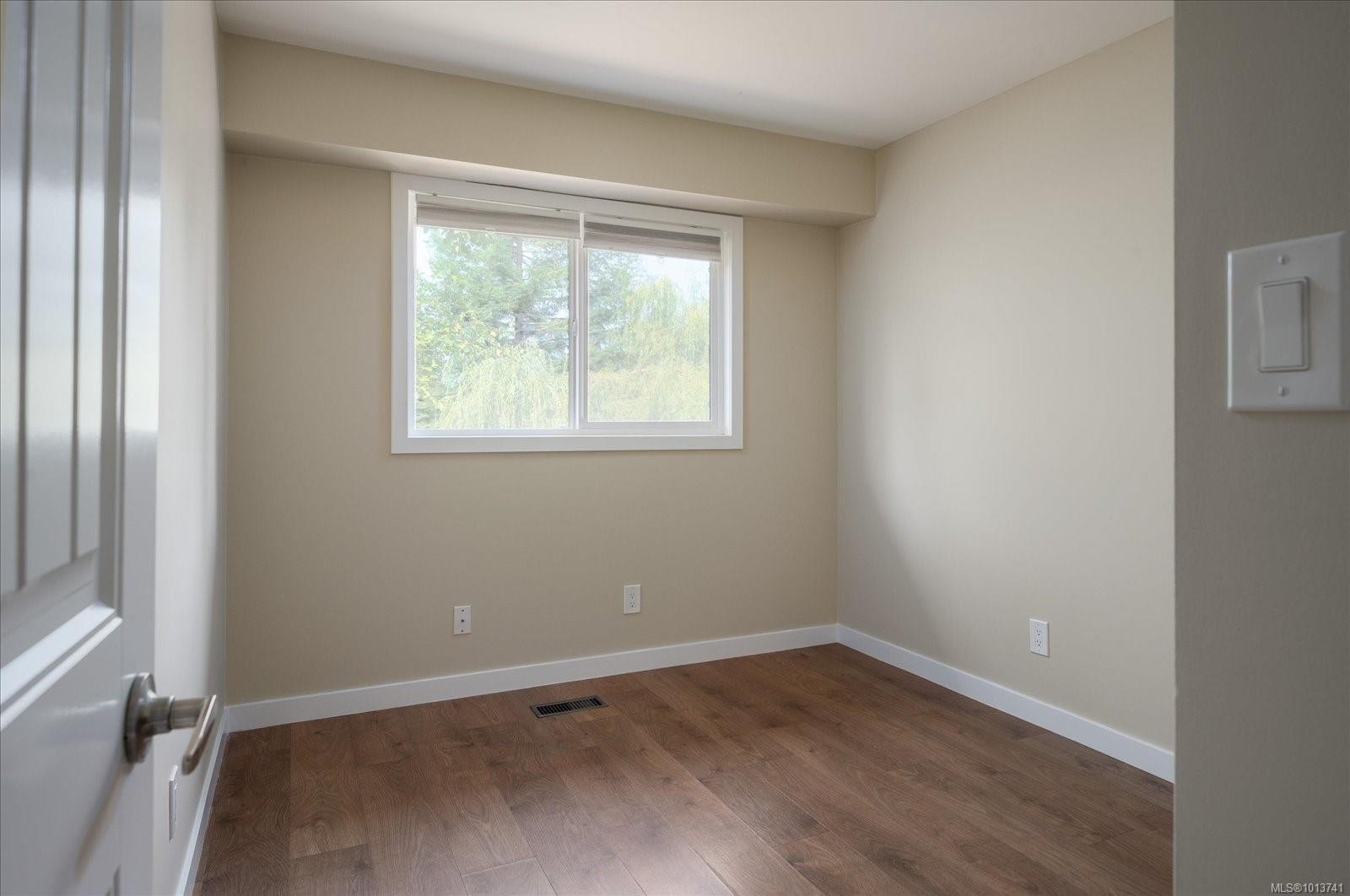 5450 Oceanview Terr, Nanaimo, BC