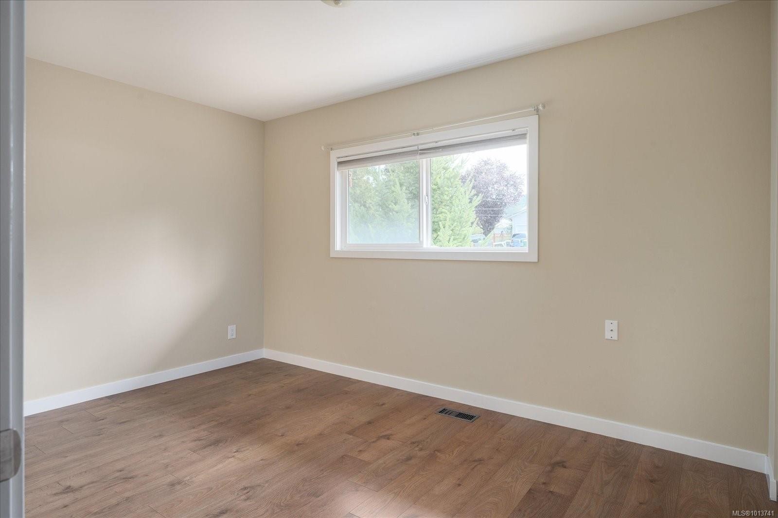 5450 Oceanview Terr, Nanaimo, BC