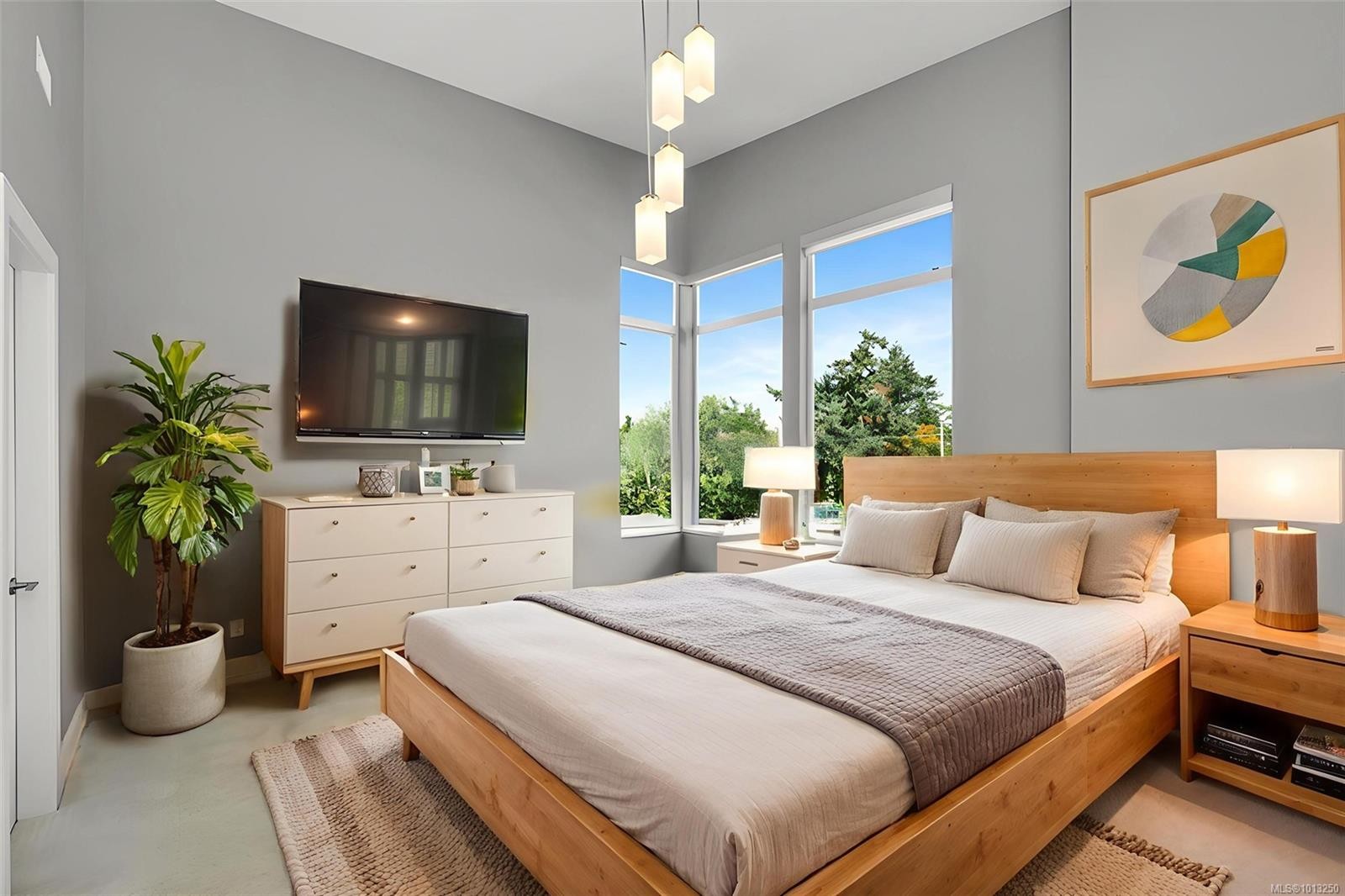 104-4343 Tyndall Ave, Saanich, BC