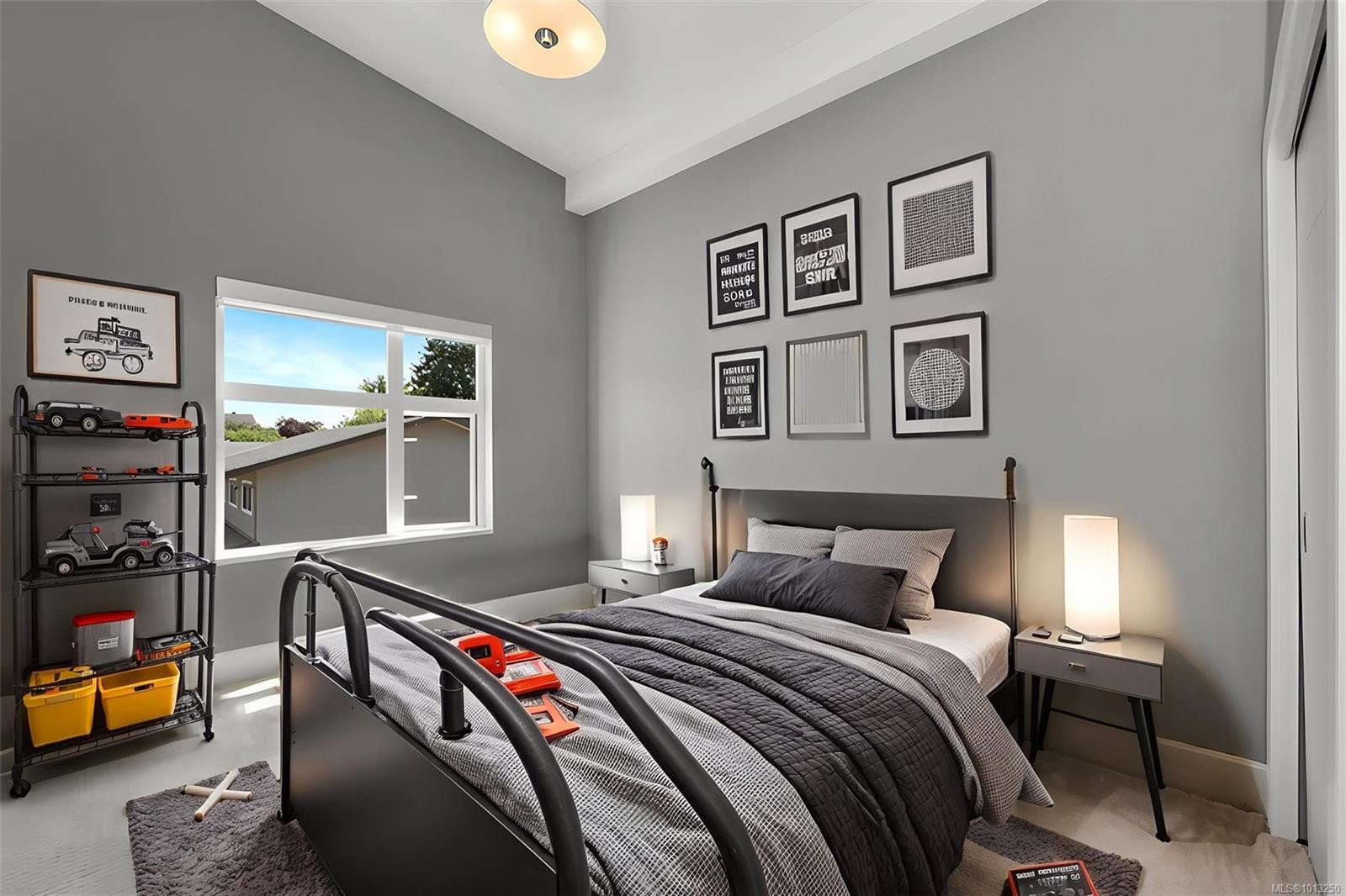 104-4343 Tyndall Ave, Saanich, BC