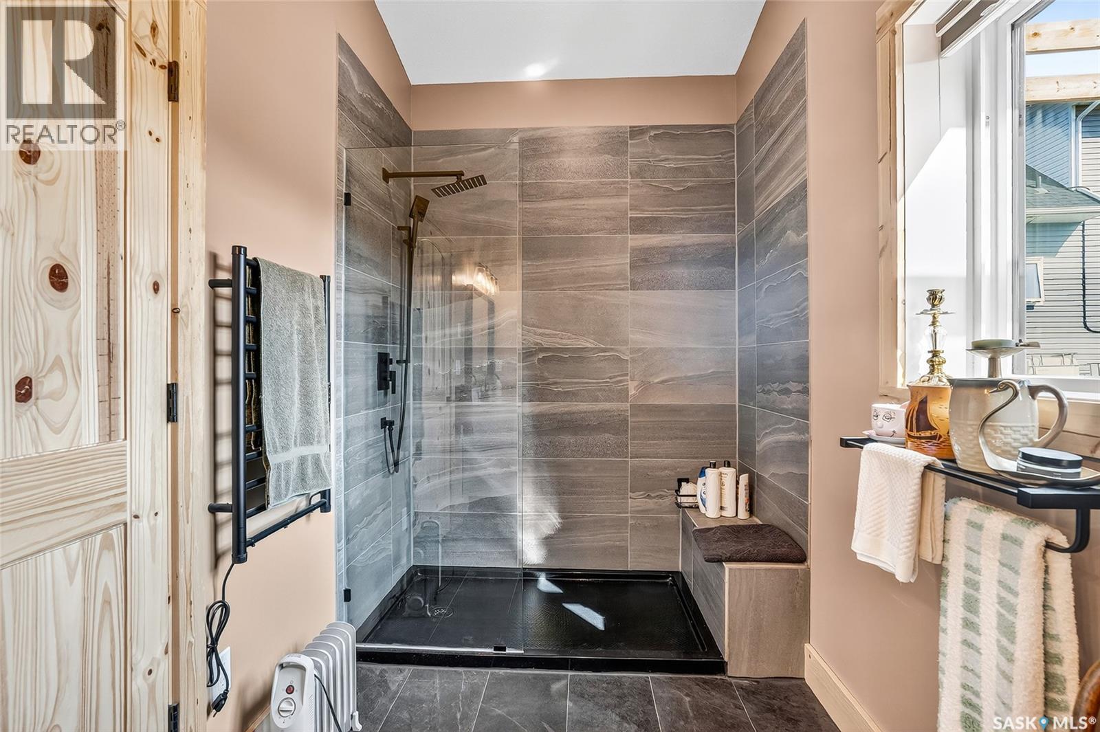 322 Laurier Crescent, Laird Rm No. 404, SK - Indoor Photo Showing Bathroom