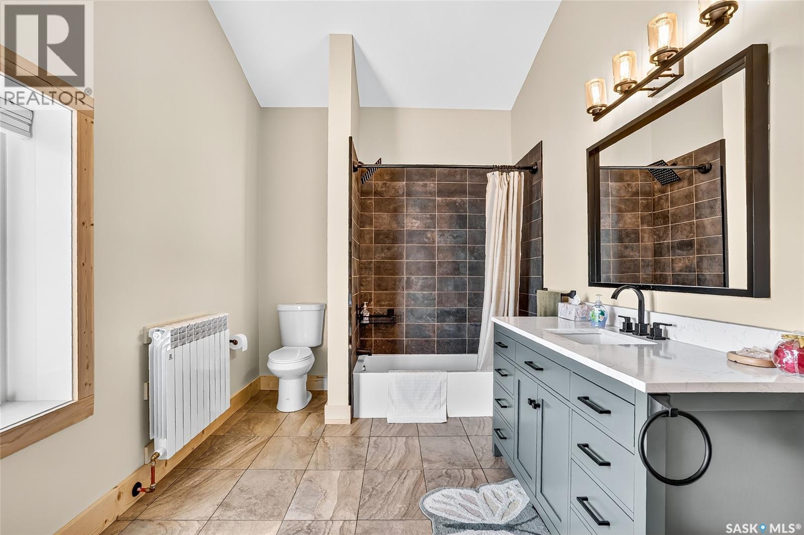 322 Laurier Crescent, Laird Rm No. 404, SK - Indoor Photo Showing Bathroom