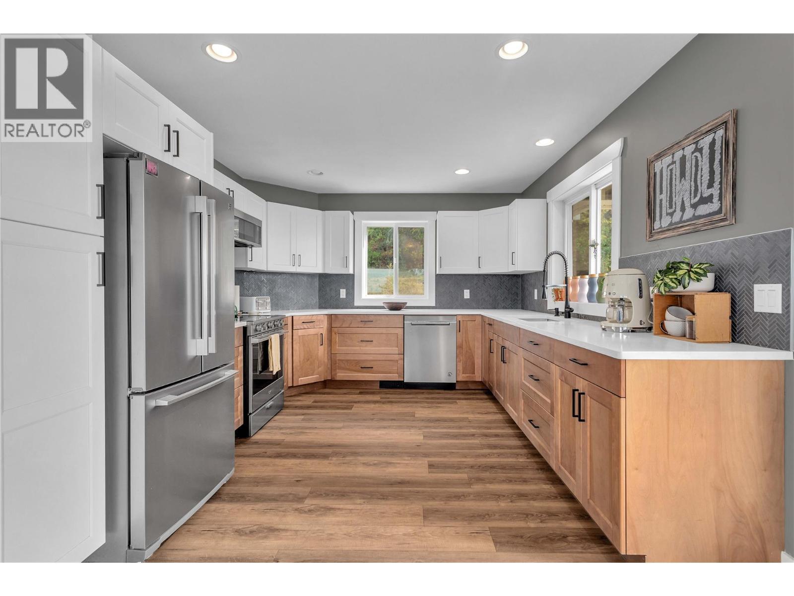 6011 Oyama Lake Road, Lake Country, BC