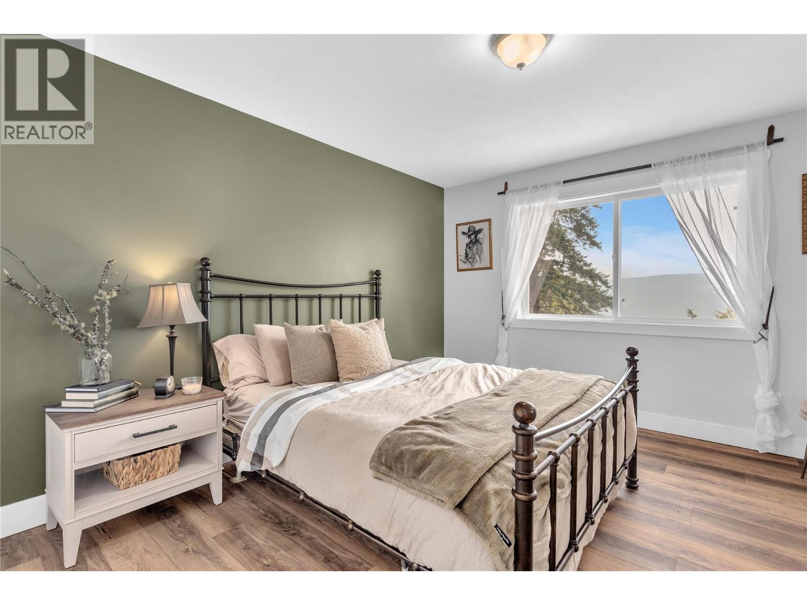 6011 Oyama Lake Road, Lake Country, BC