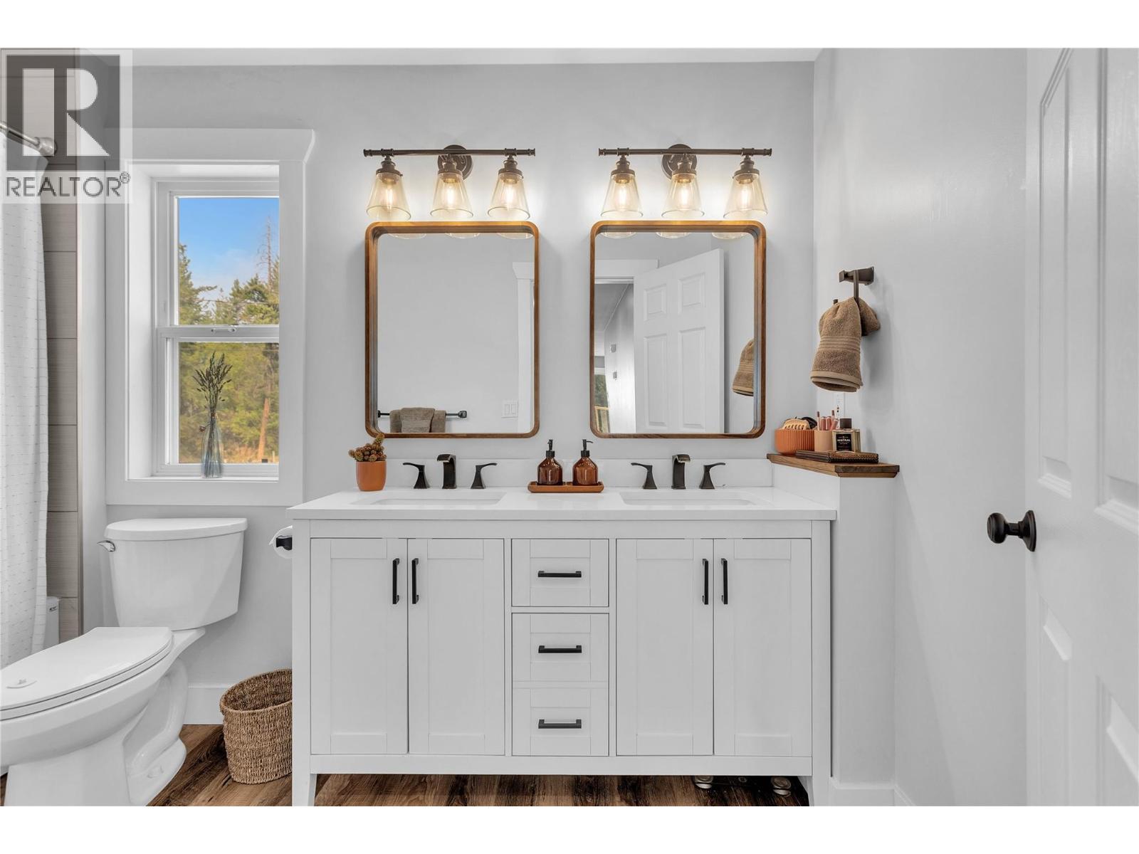 6011 Oyama Lake Road, Lake Country, BC