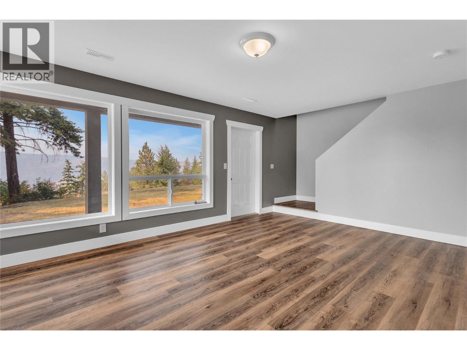 6011 Oyama Lake Road, Lake Country, BC