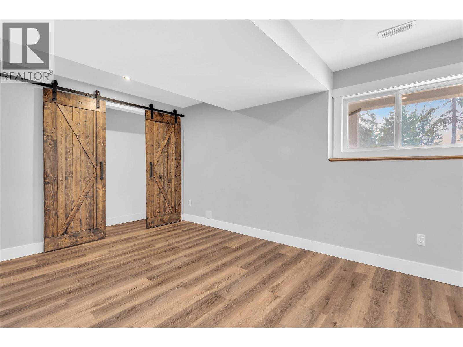 6011 Oyama Lake Road, Lake Country, BC