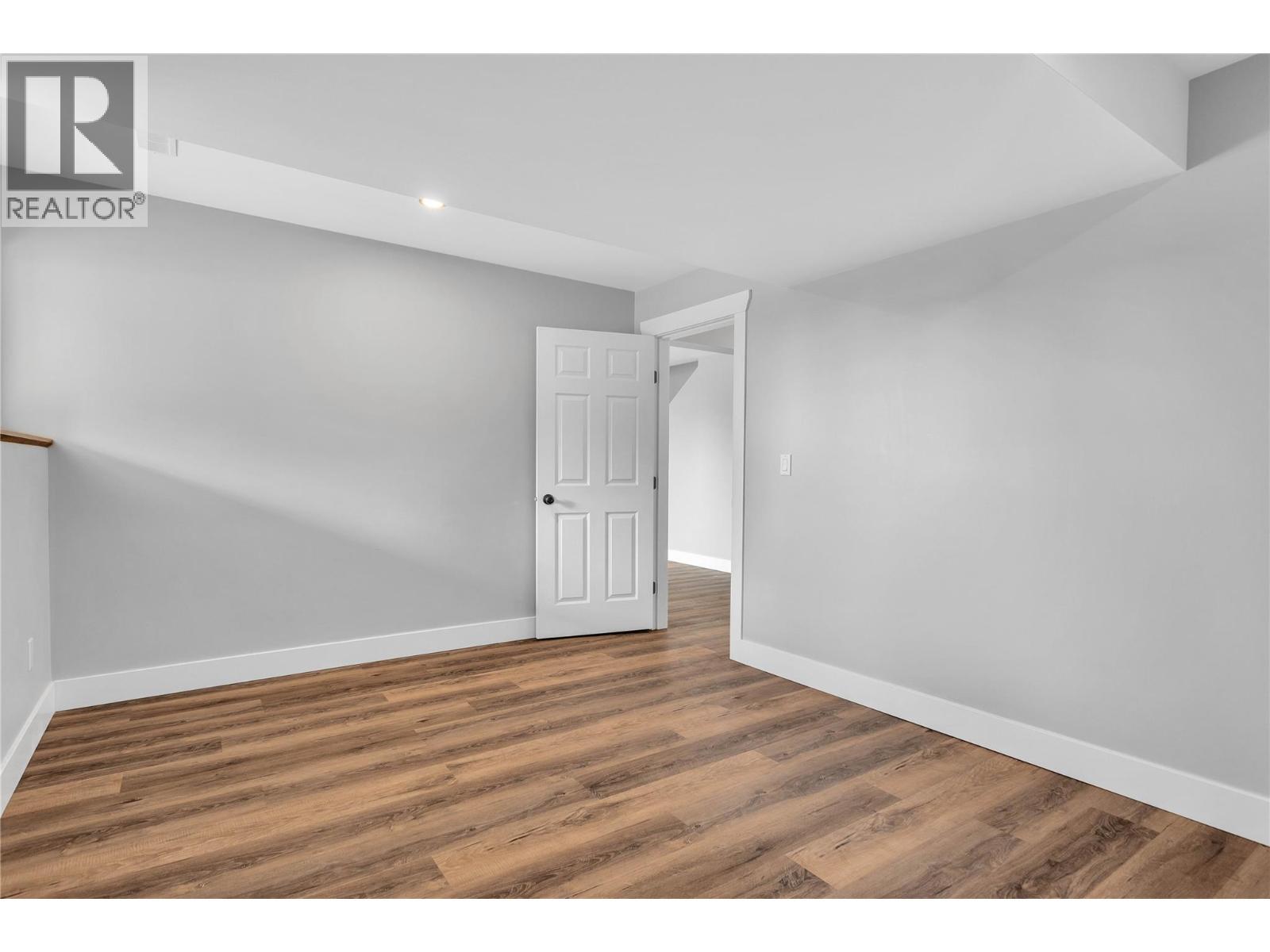 6011 Oyama Lake Road, Lake Country, BC