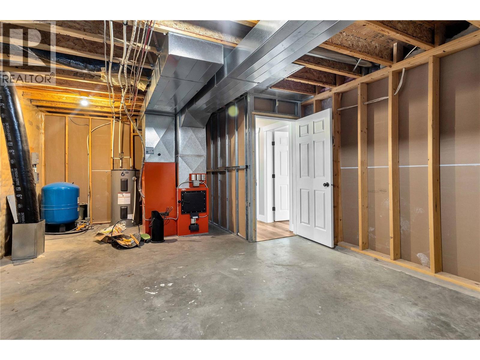 6011 Oyama Lake Road, Lake Country, BC