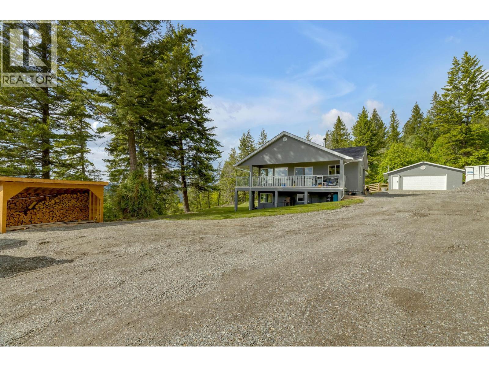 6011 Oyama Lake Road, Lake Country, BC
