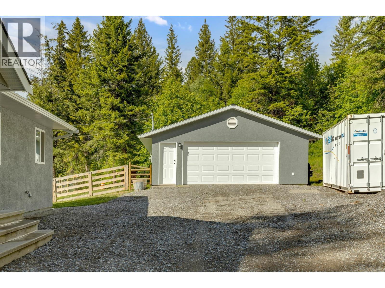 6011 Oyama Lake Road, Lake Country, BC