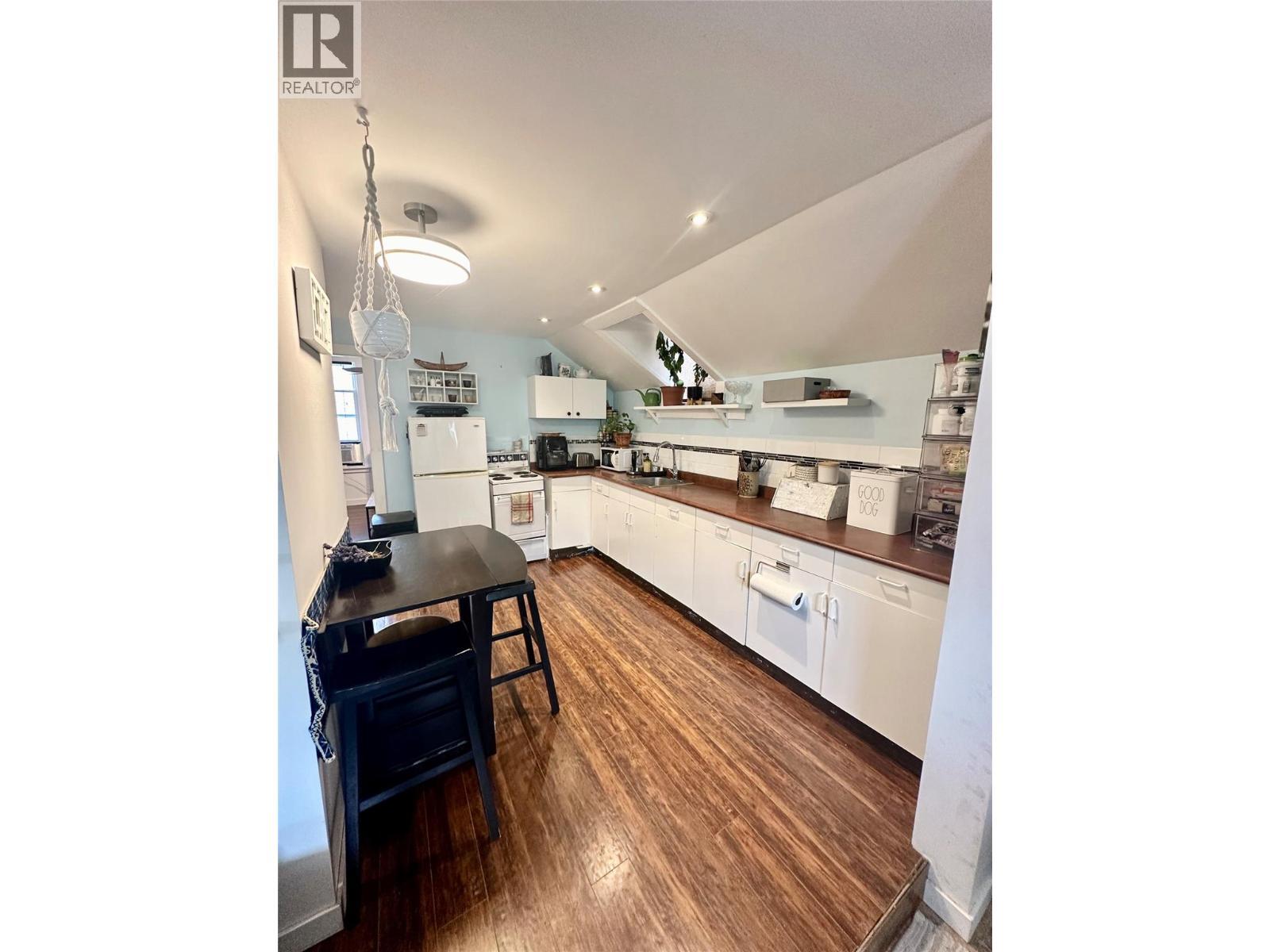 623 7Th Avenue, Keremeos, BC