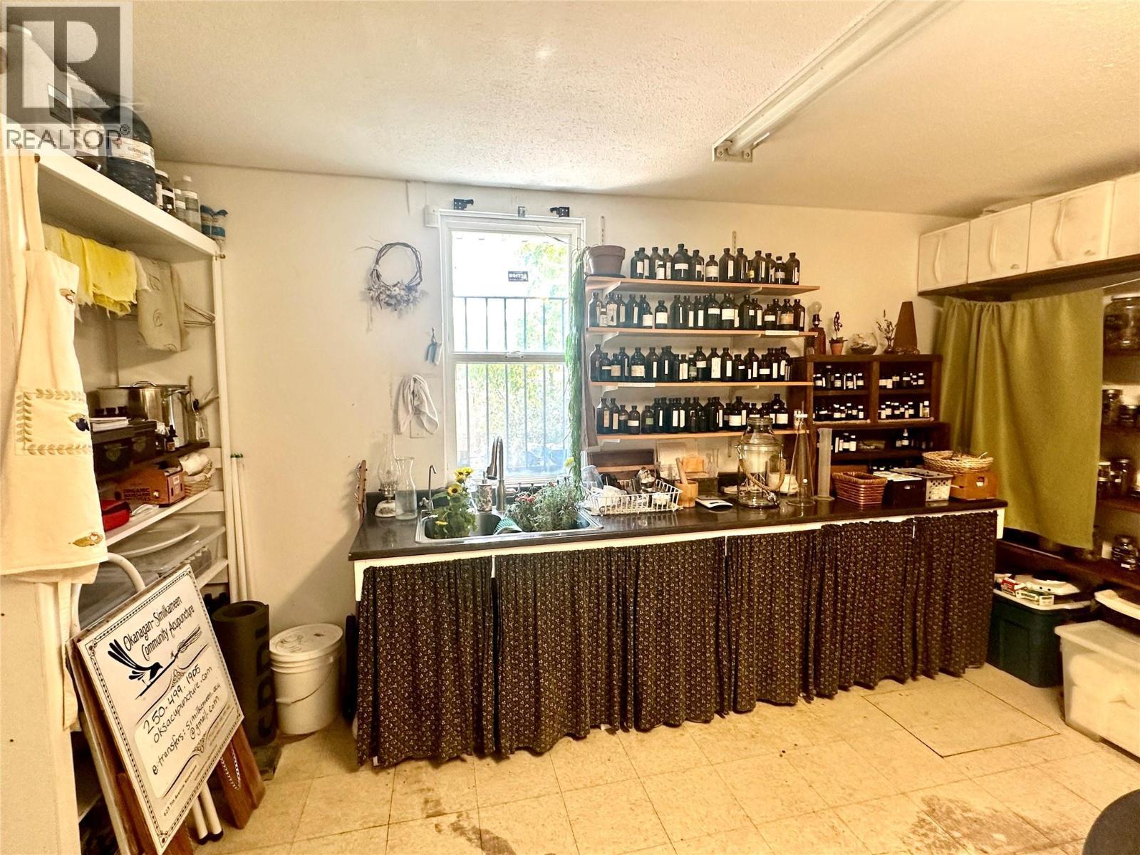 623 7Th Avenue, Keremeos, BC