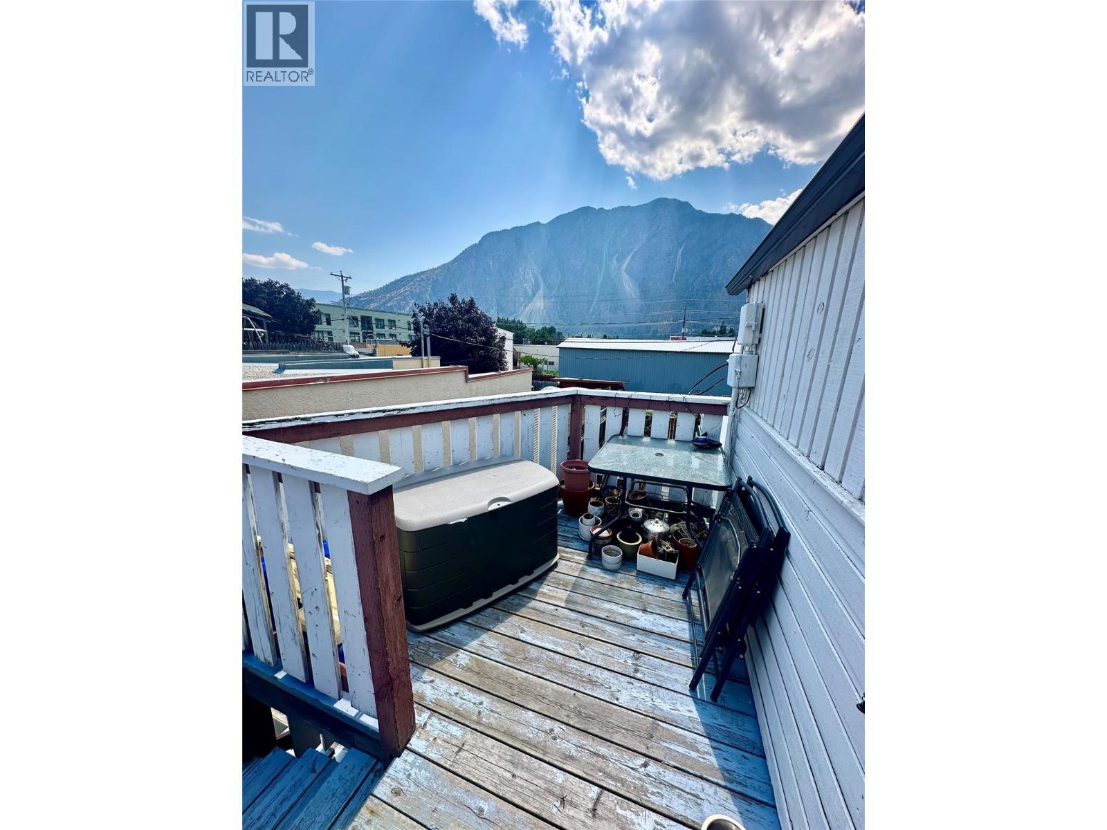 623 7Th Avenue, Keremeos, BC
