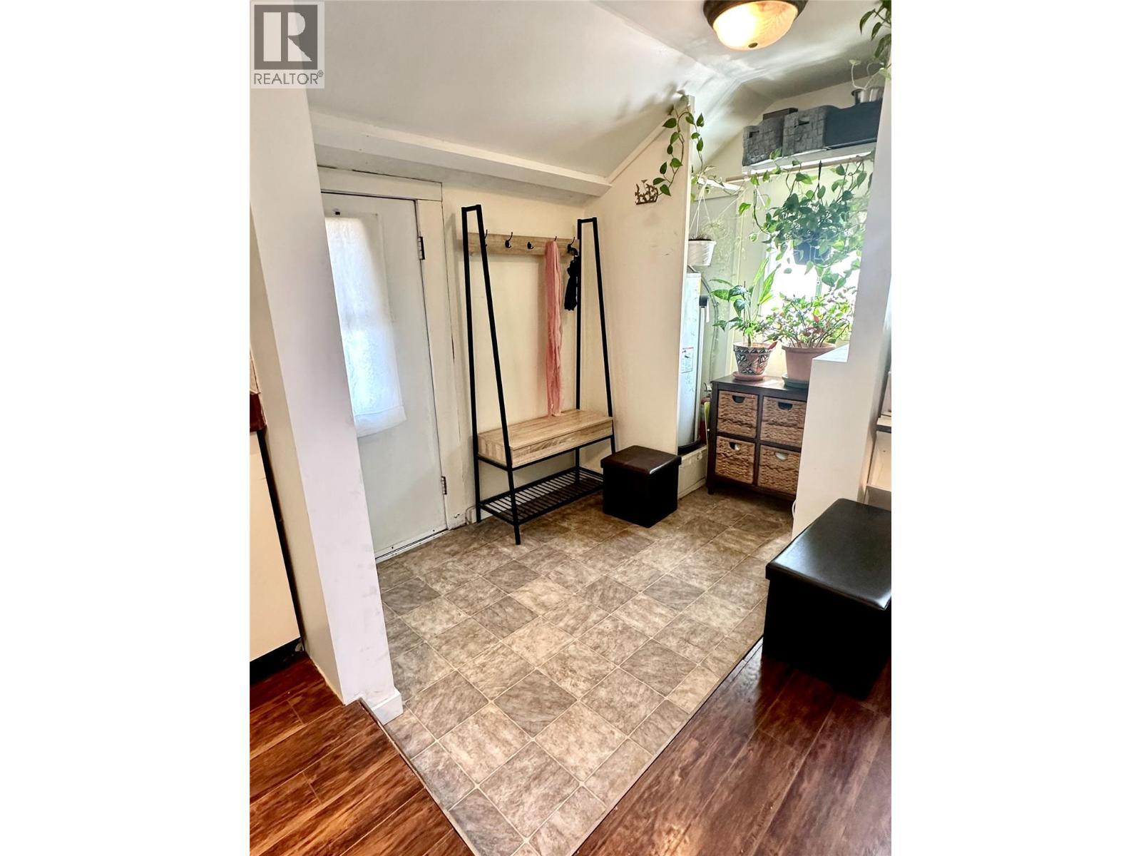 623 7Th Avenue, Keremeos, BC