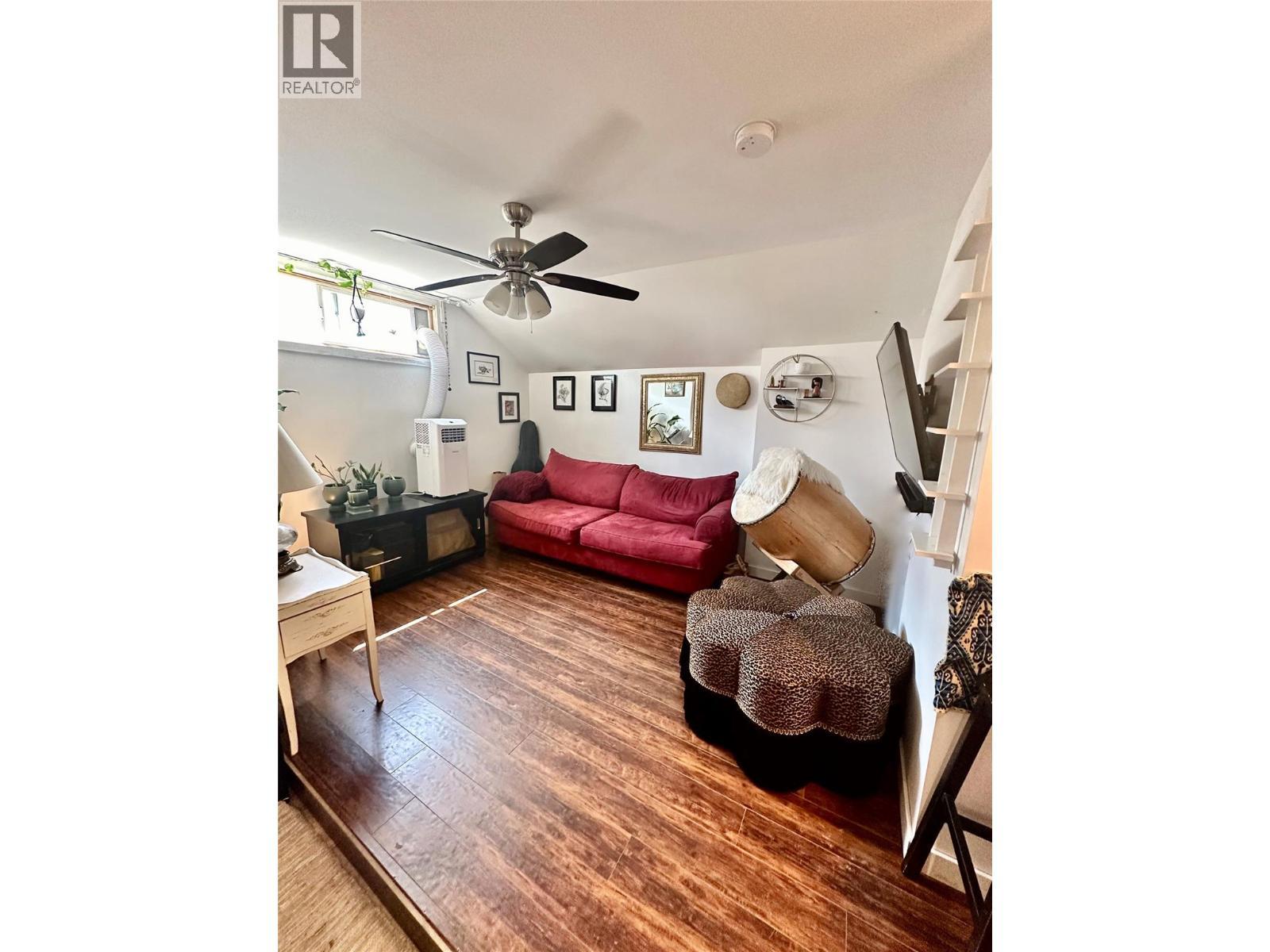 623 7Th Avenue, Keremeos, BC
