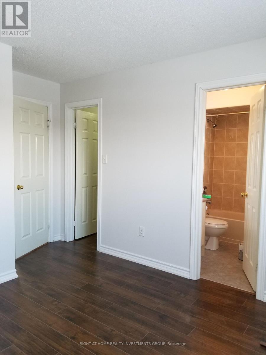 38 Lang Drive, Barrie, ON - Indoor