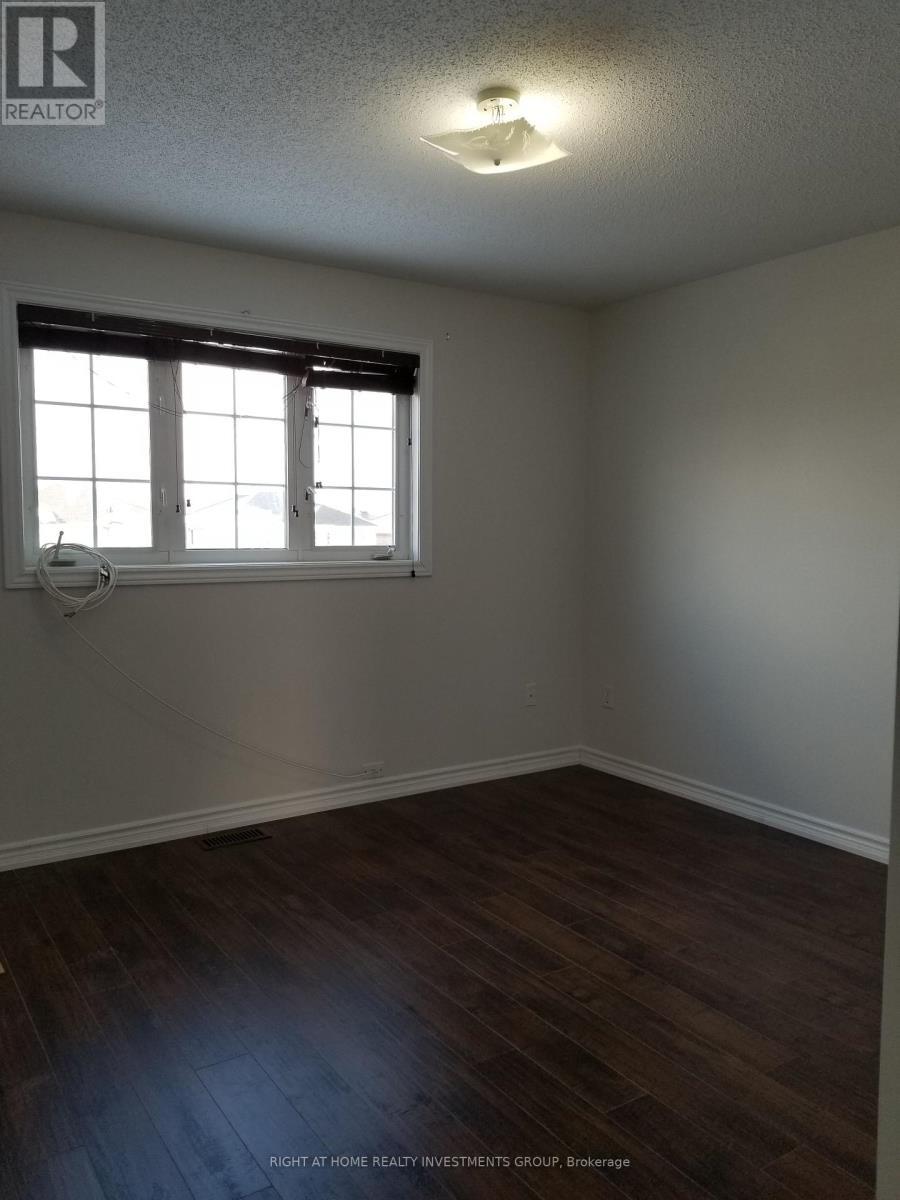 38 Lang Drive, Barrie, ON - Indoor Photo Showing Other Room