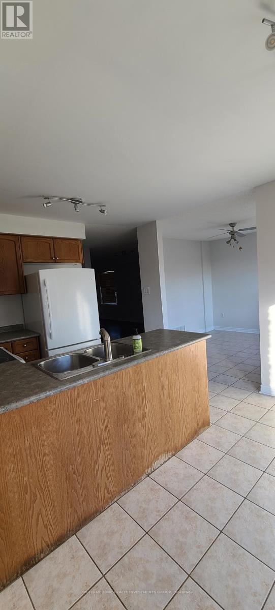 38 Lang Drive, Barrie, ON - Indoor