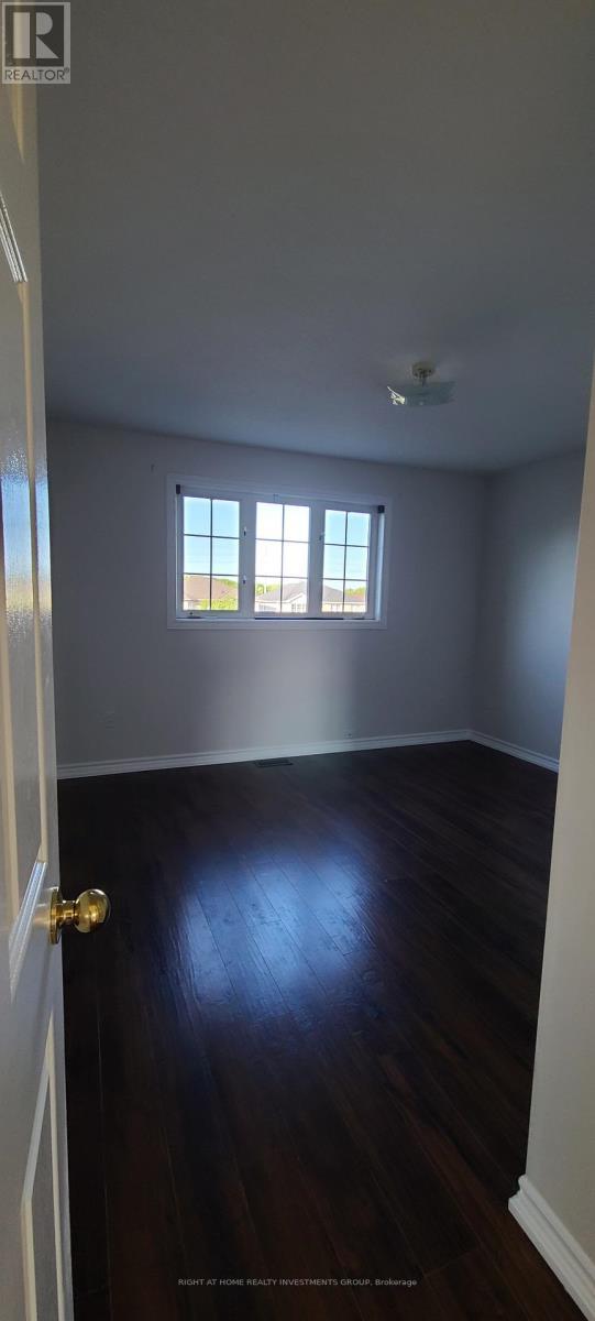 Main bedrrom - 38 Lang Drive, Barrie, ON - Indoor