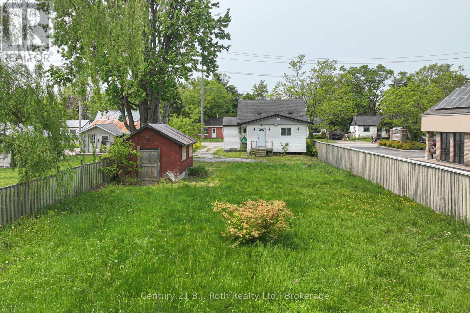 382 West Street N, Orillia, ON - Outdoor With Backyard