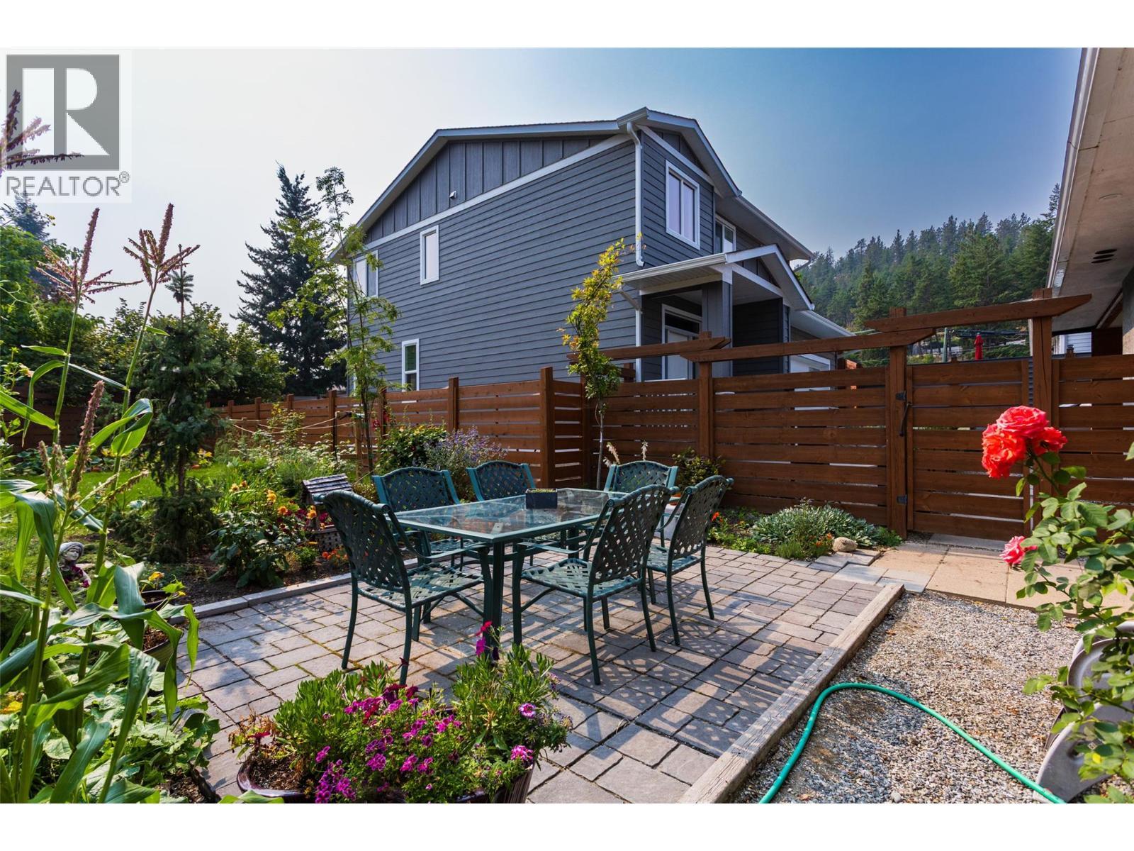 1257 And 1259 Rio Drive, Kelowna, BC - Outdoor With Exterior