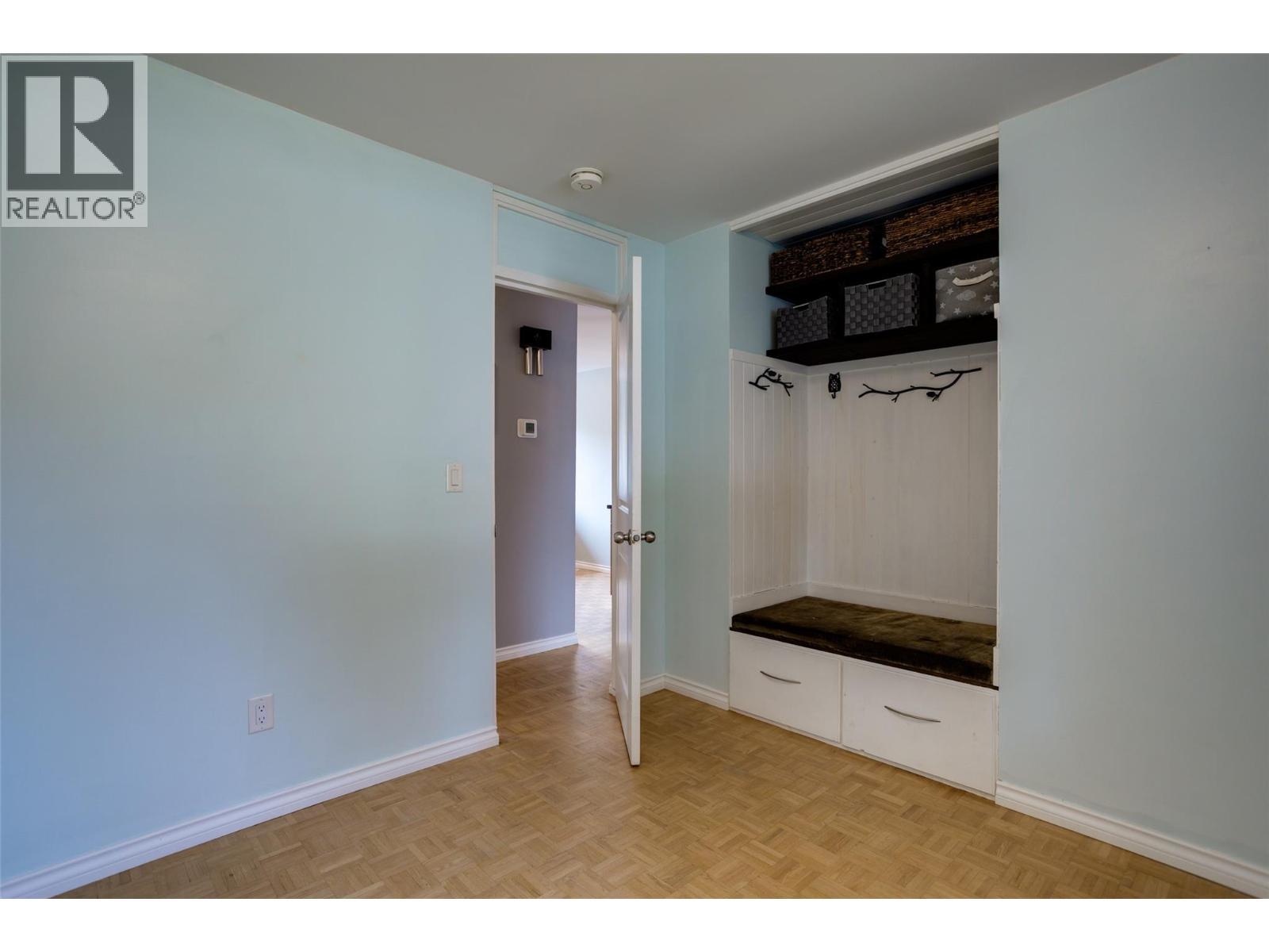 1257 And 1259 Rio Drive, Kelowna, BC - Indoor Photo Showing Other Room