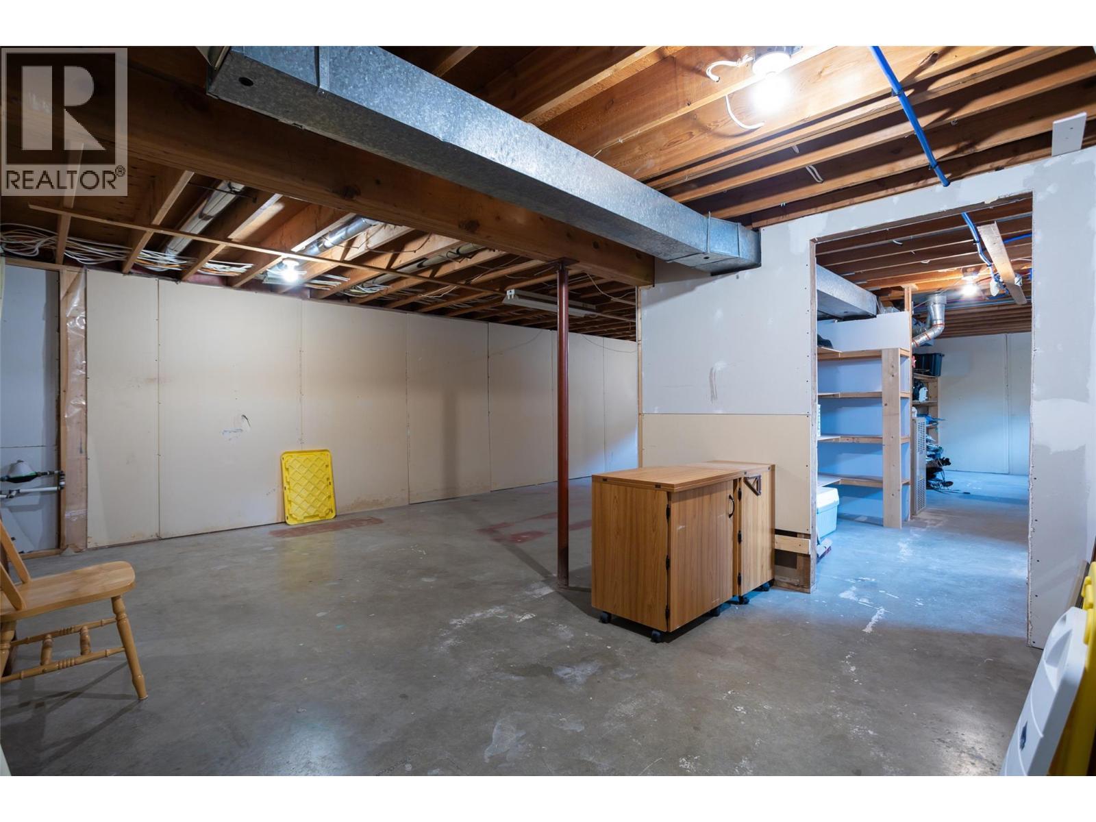 1257 And 1259 Rio Drive, Kelowna, BC - Indoor Photo Showing Basement