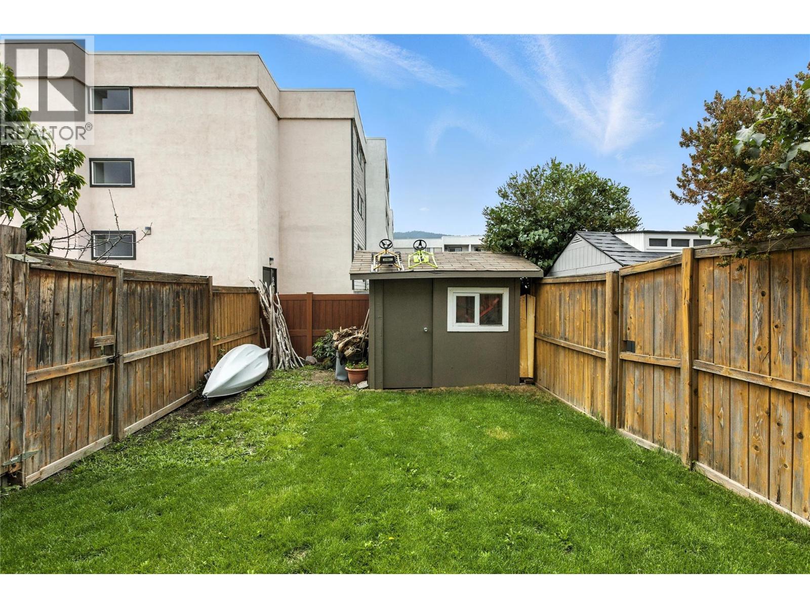 800 Southill Street Unit# 4, Kamloops, BC - Outdoor