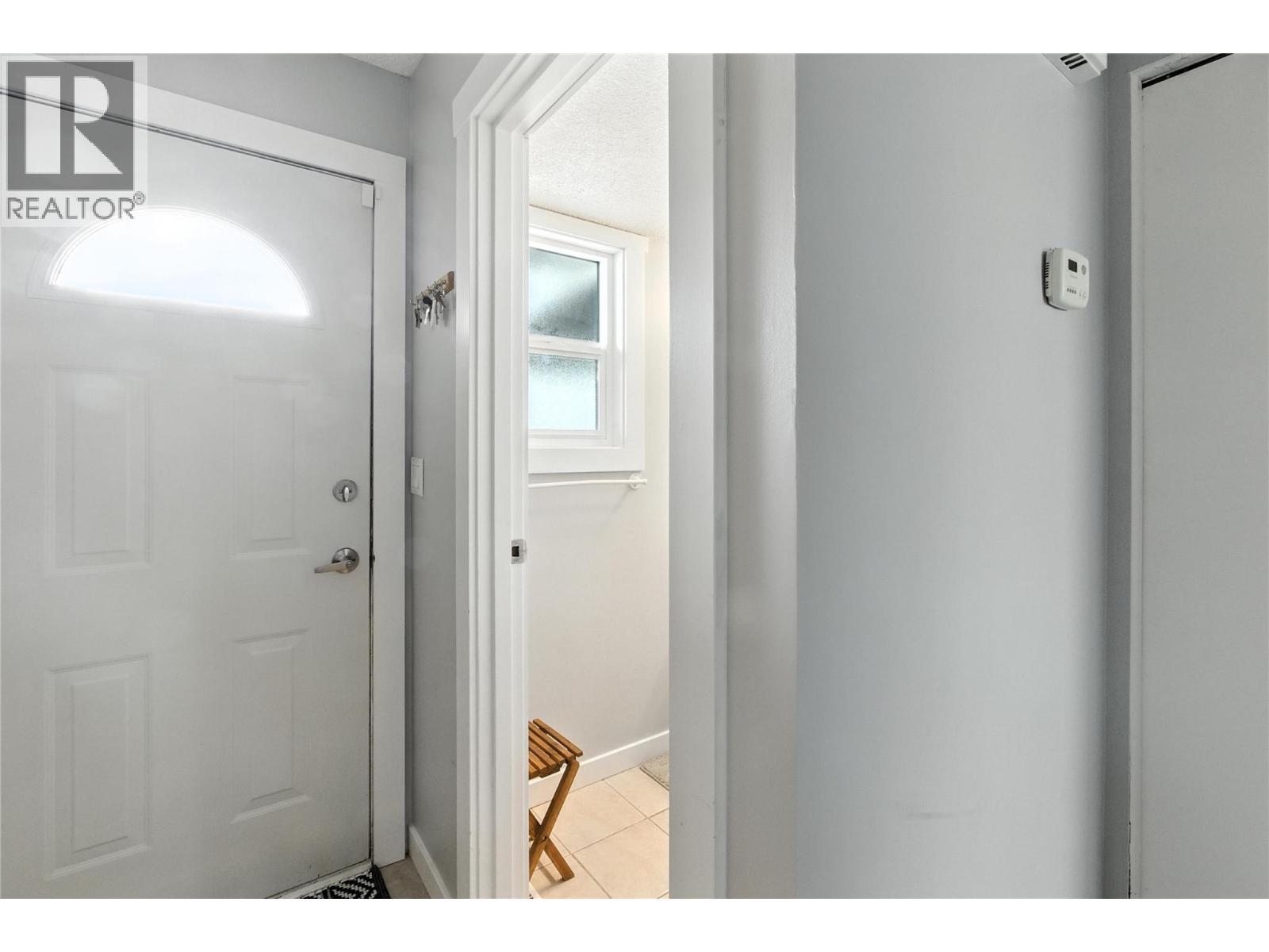 800 Southill Street Unit# 4, Kamloops, BC - Indoor Photo Showing Other Room