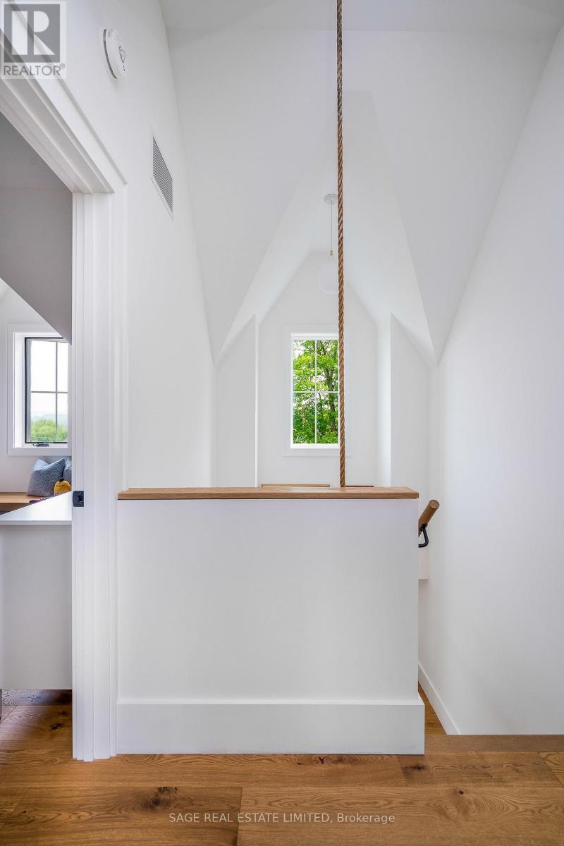 356598 The Blue Mountains- Euphrasia, Grey Highlands, ON - Indoor Photo Showing Other Room