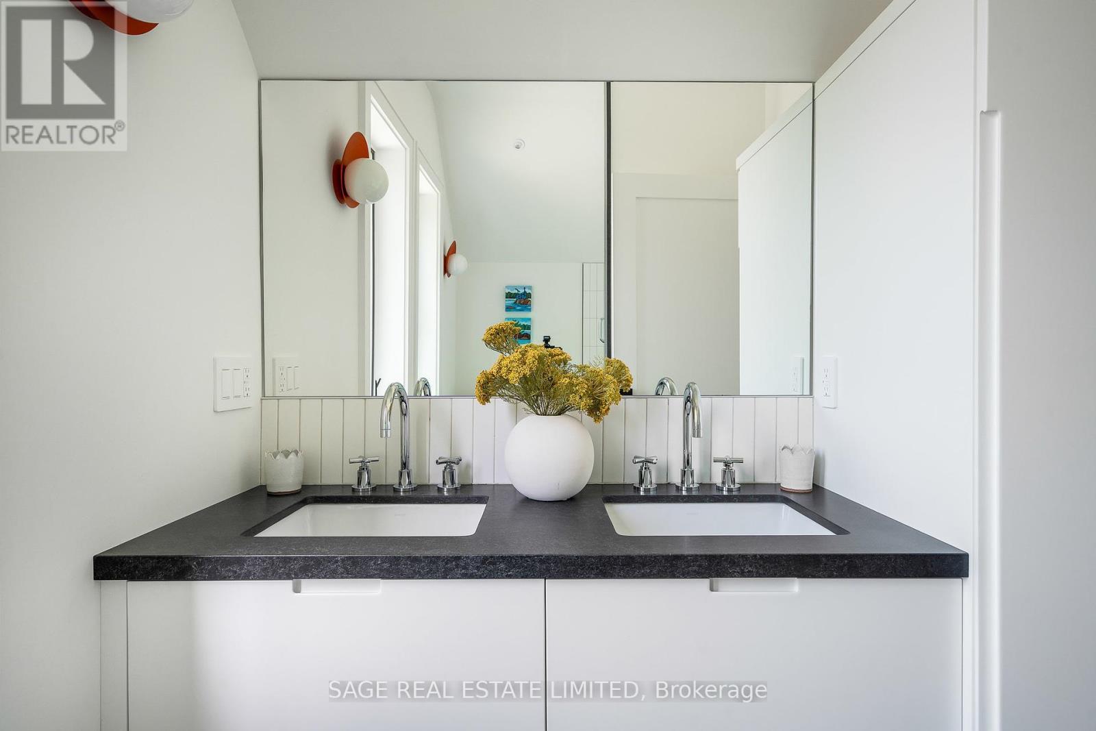 356598 The Blue Mountains- Euphrasia, Grey Highlands, ON - Indoor Photo Showing Bathroom