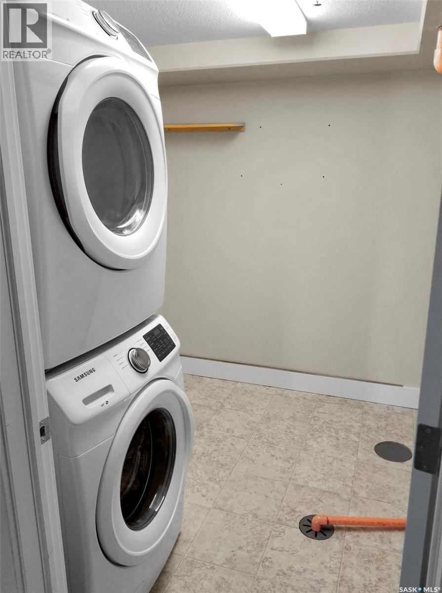 1-4 316 3Rd Street W, Delisle, SK - Indoor Photo Showing Laundry Room