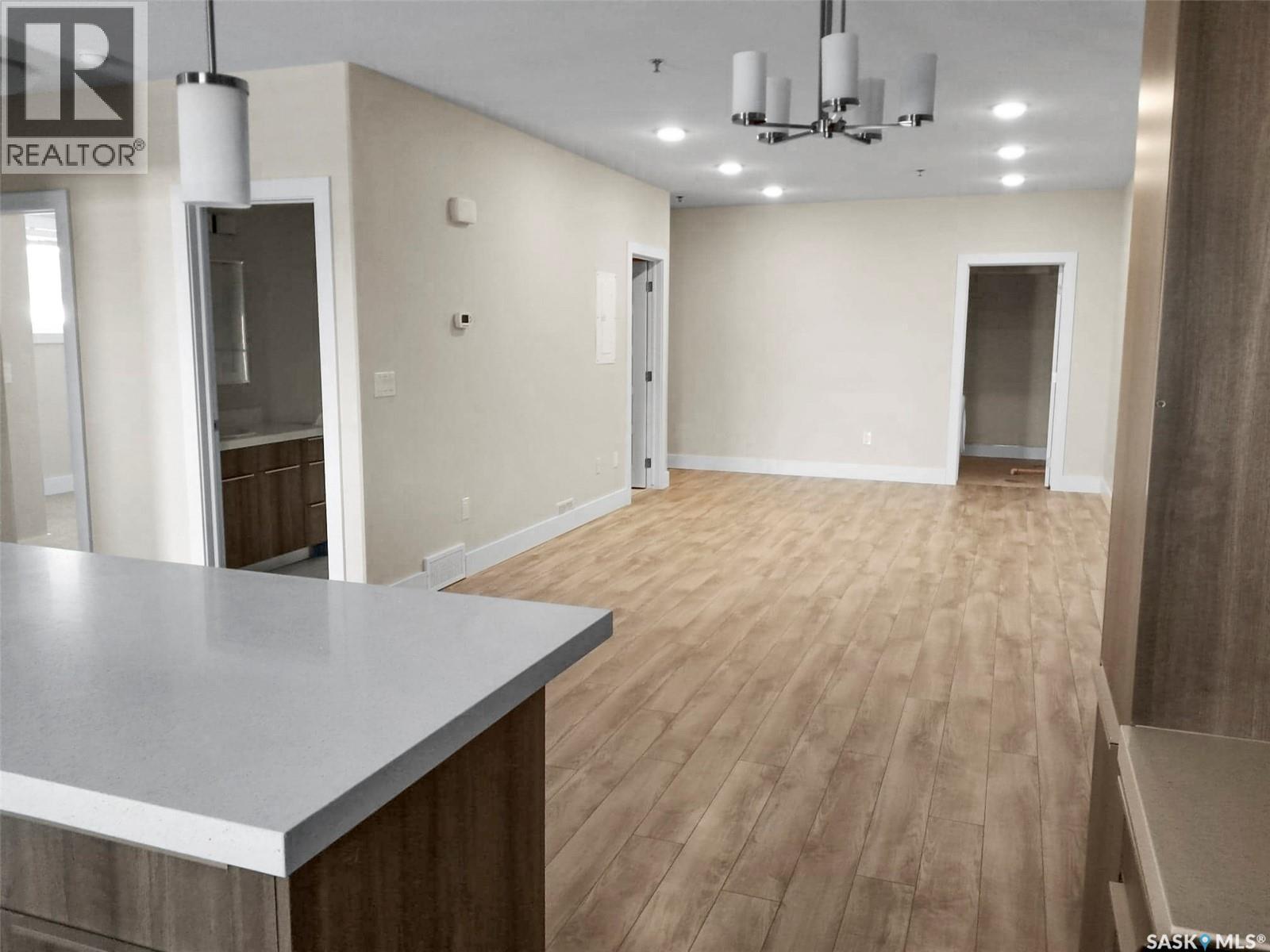 1-4 316 3Rd Street W, Delisle, SK - Indoor