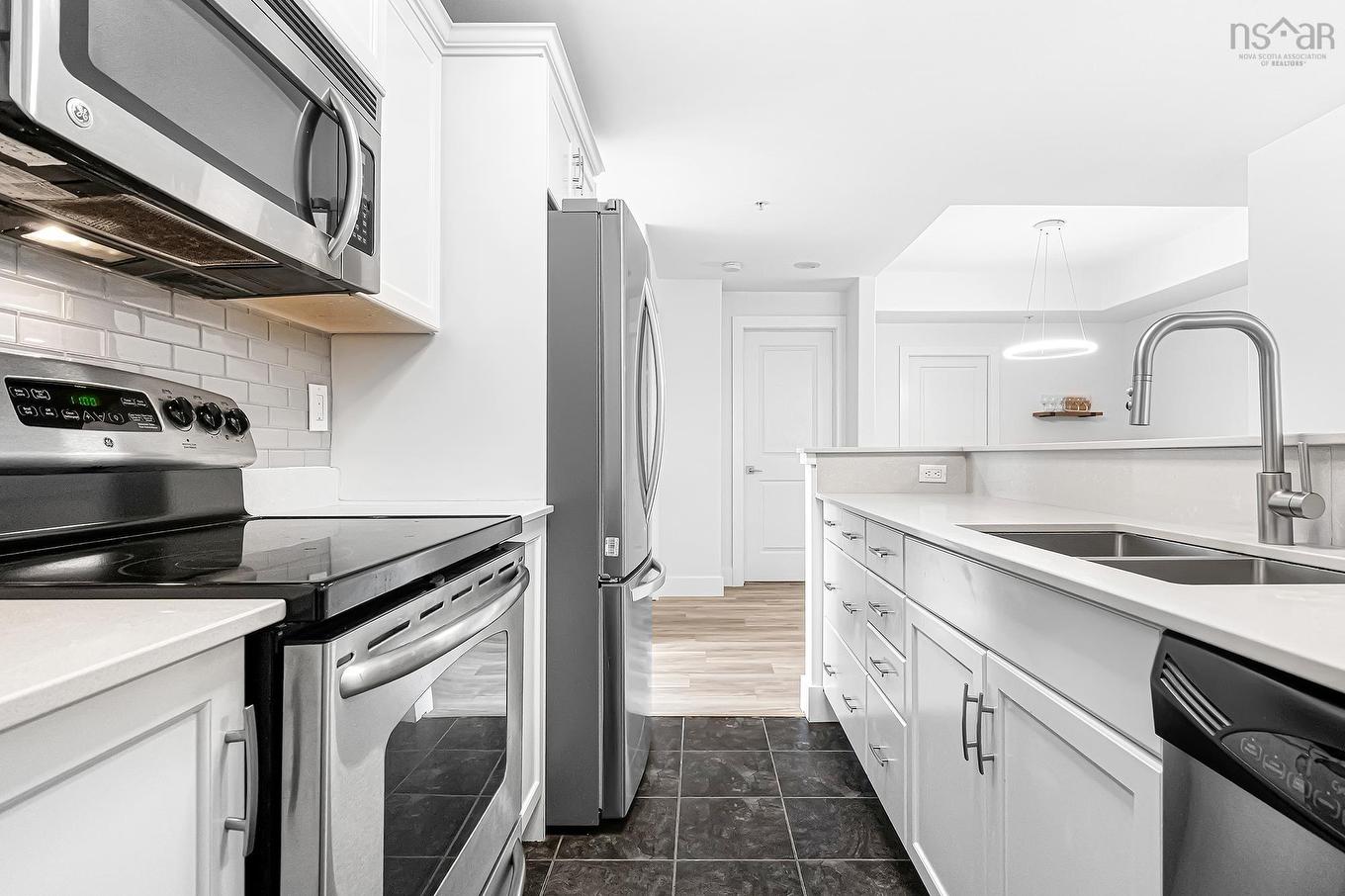 910 60 Walter Havill Drive, Halifax, NS