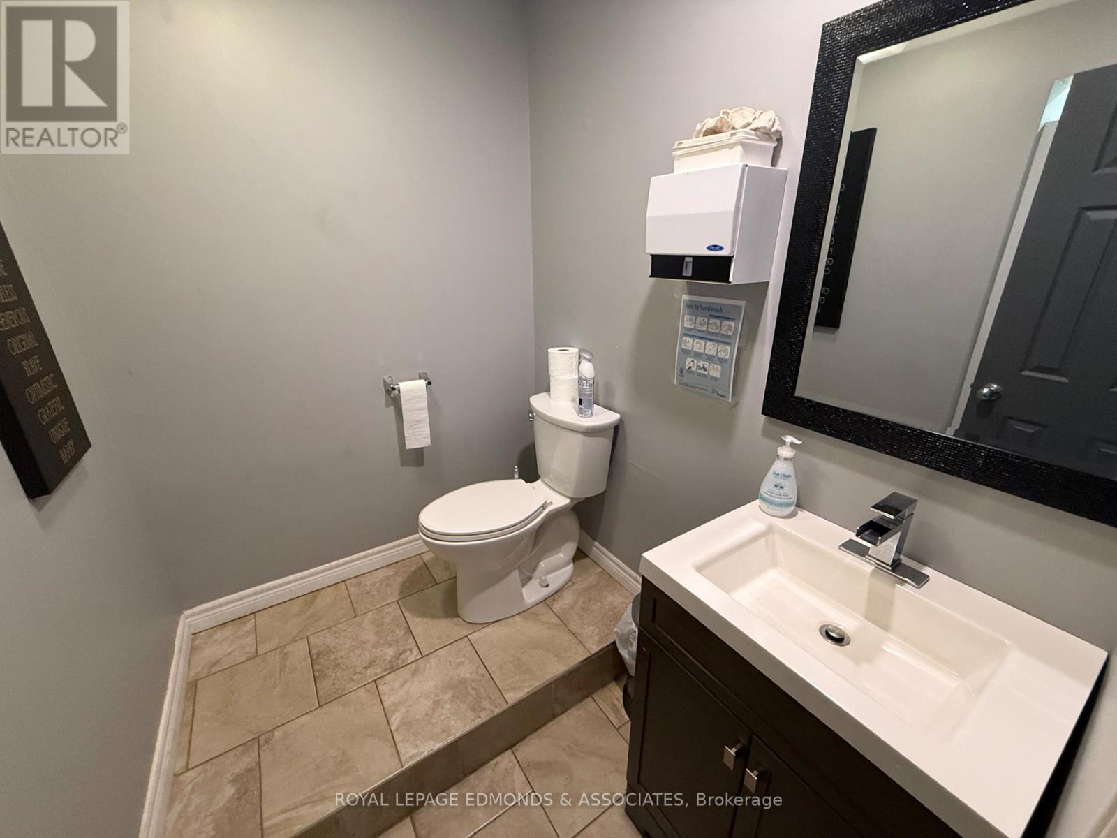 2551 Petawawa Boulevard, Petawawa, ON