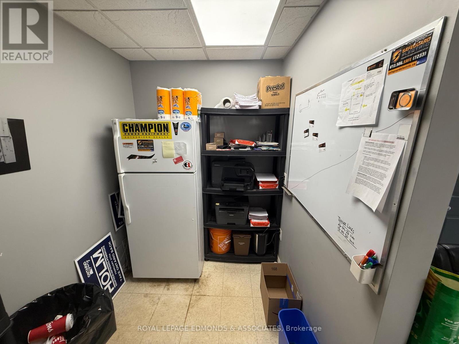 2551 Petawawa Boulevard, Petawawa, ON