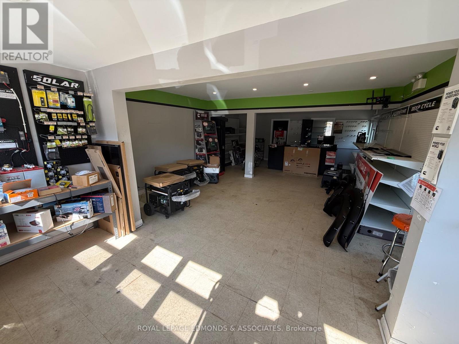 2551 Petawawa Boulevard, Petawawa, ON