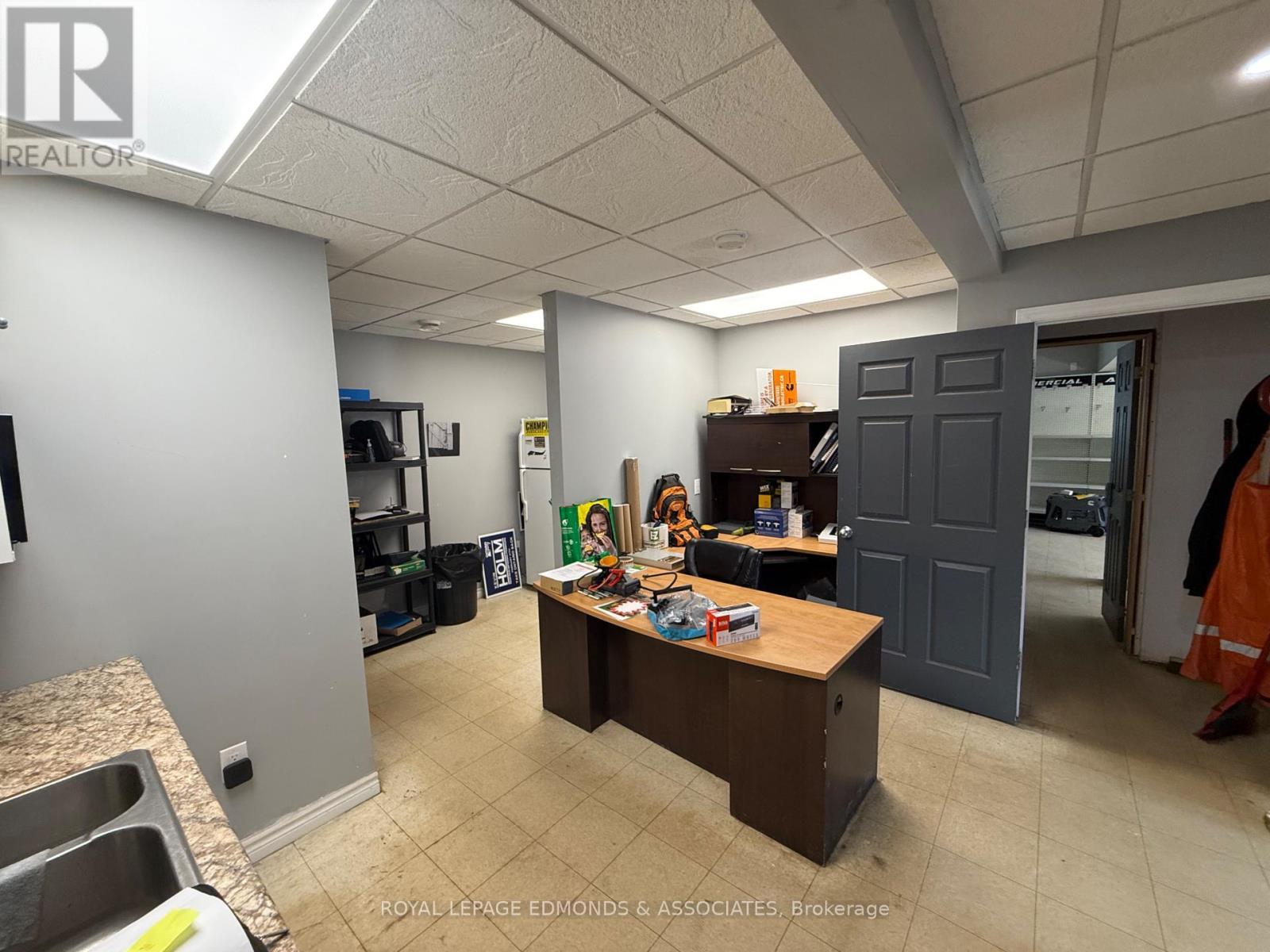 2551 Petawawa Boulevard, Petawawa, ON