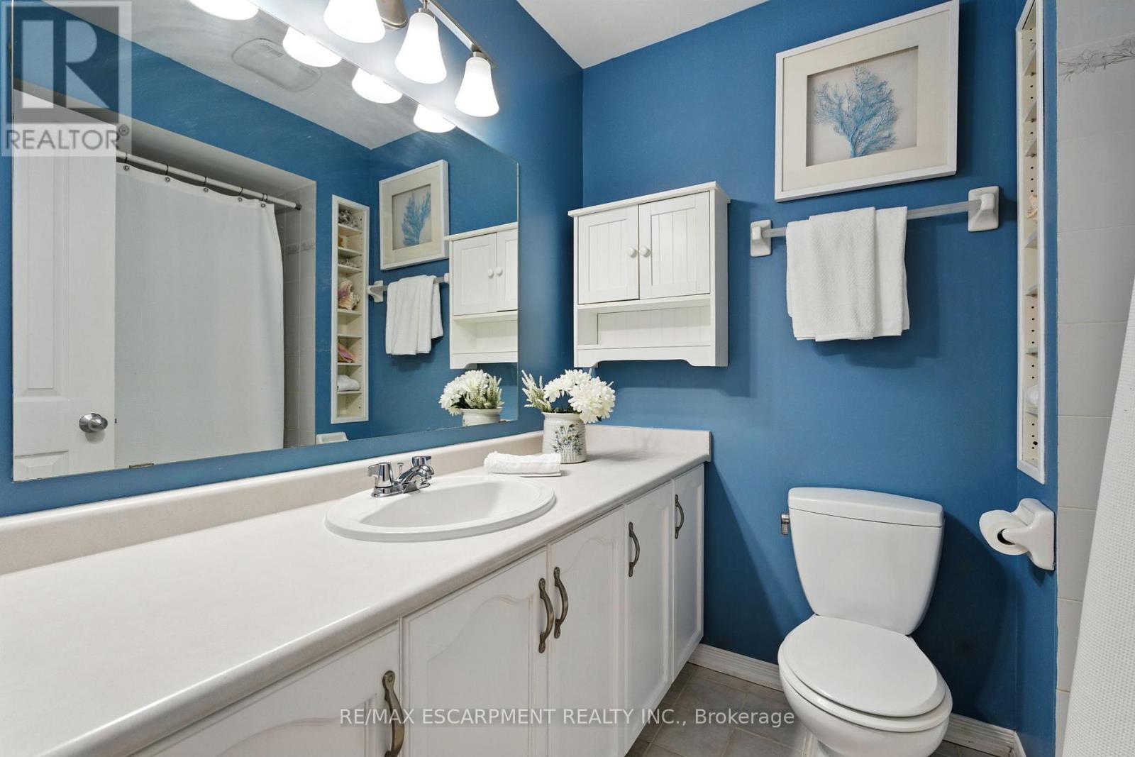 88 Grindstone Way, Hamilton, ON - Indoor Photo Showing Bathroom