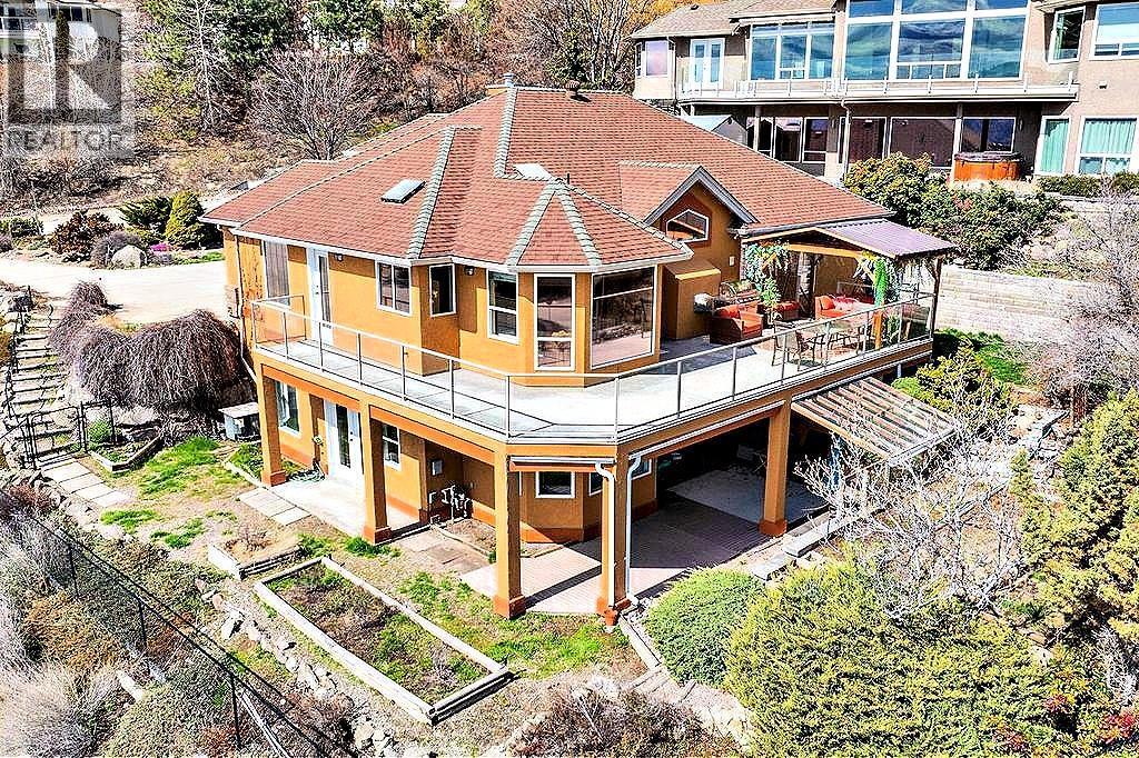 5205 Macneill Court, Peachland, BC - Outdoor With Deck Patio Veranda